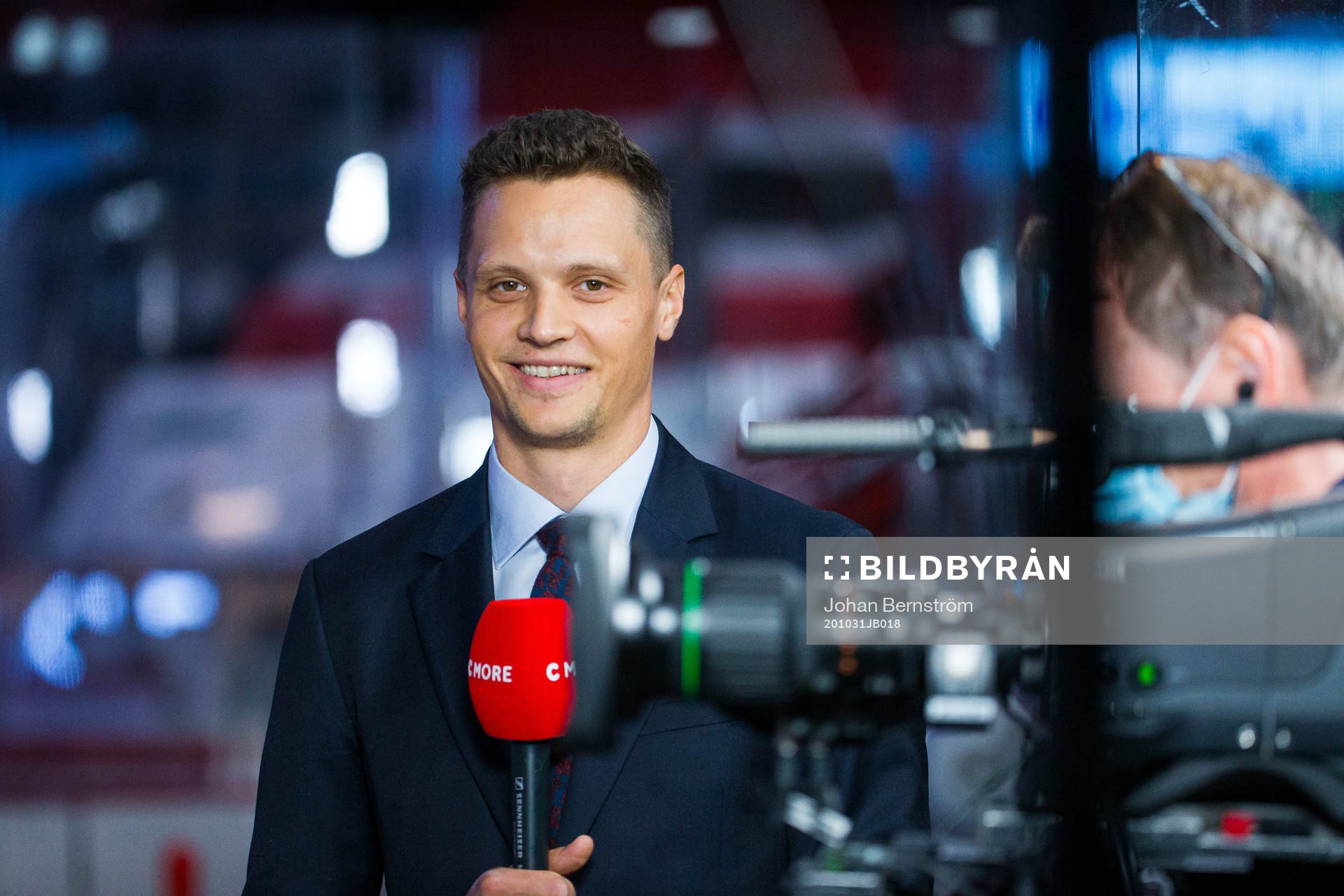 Örebros Kristian Näkyvä i Cmores Studio
