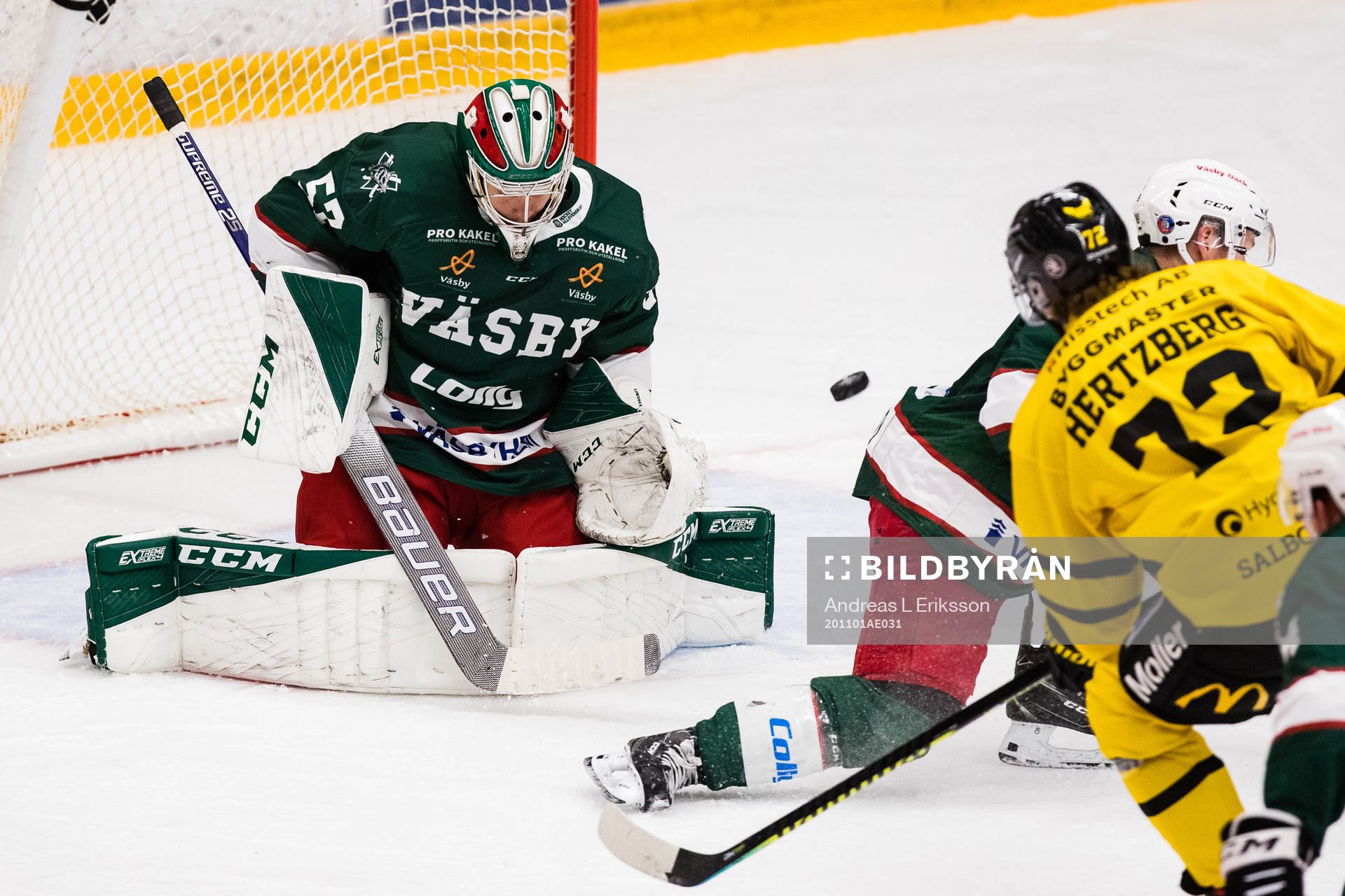 Väsbys målvakt Henrik Lundberg