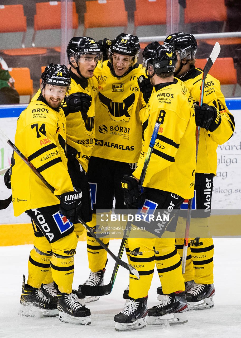 Västerås Sebastian Benker (m) jublar