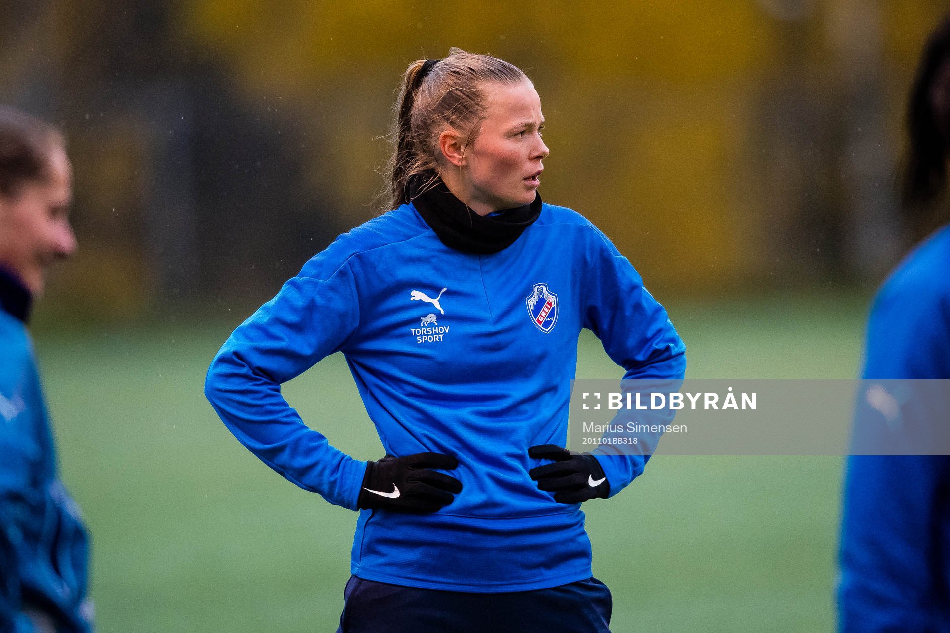 Rikke Fleischer Nedreaas of Grei warms up
