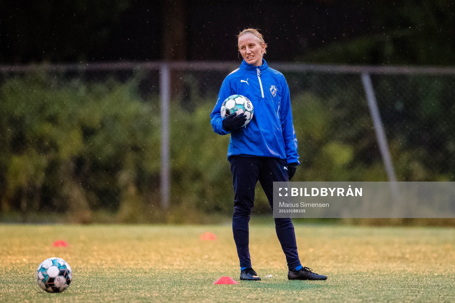 Marlene Løvstad-Young of Grei warms up