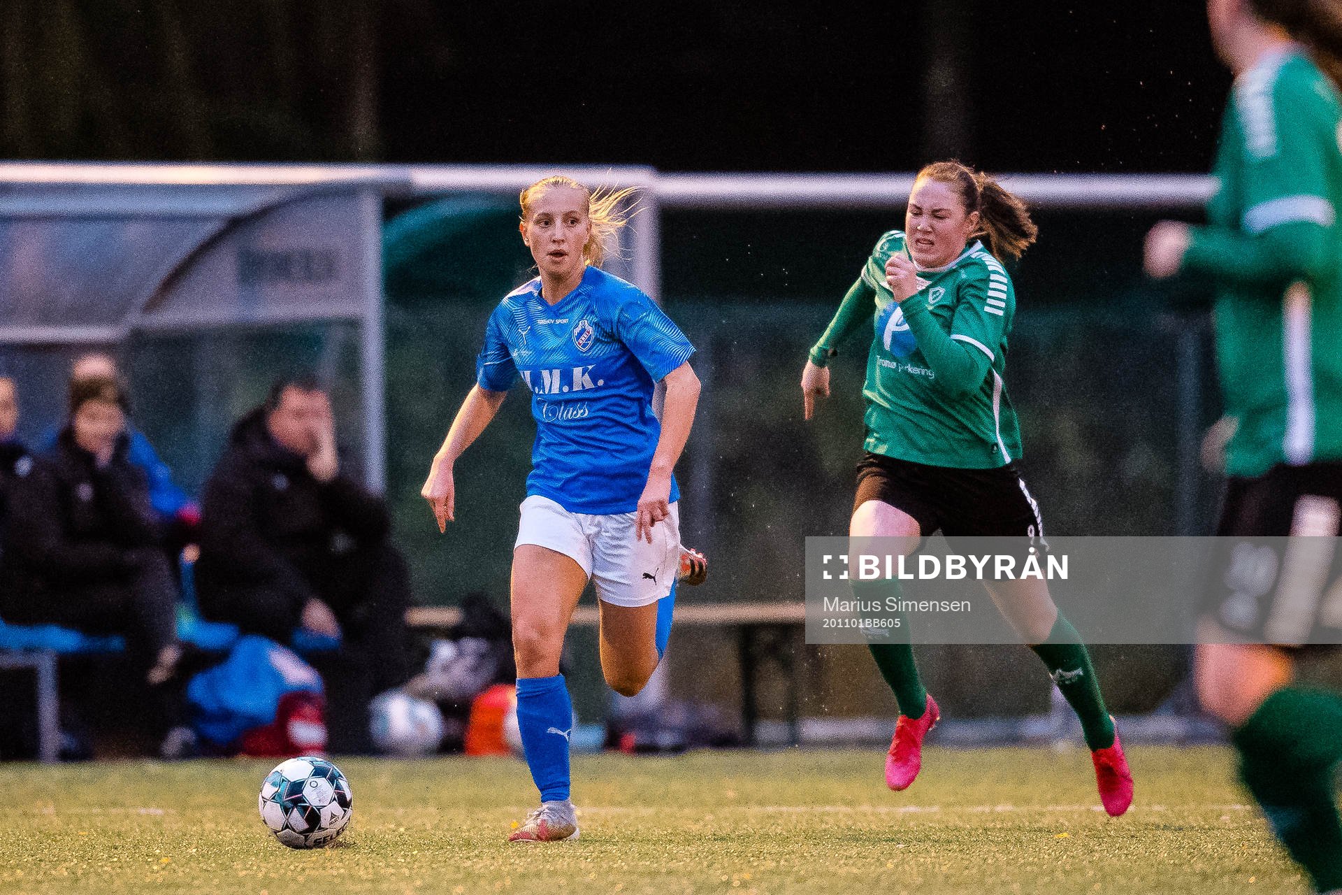 Emma Østvold of Grei and Vilde Bratland of Fløya