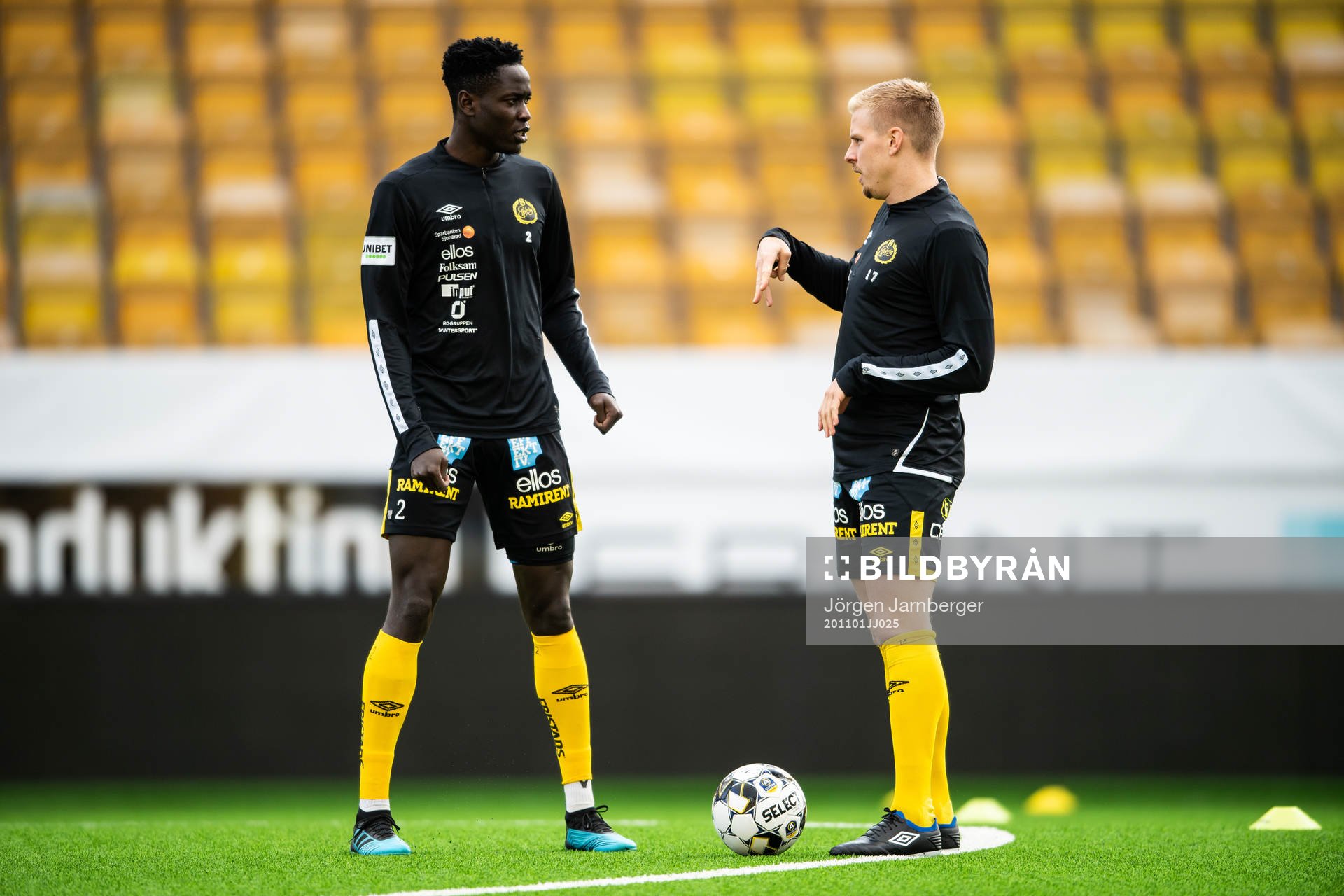 Elfsborgs Joseph Stanley Okumu och Per Frick