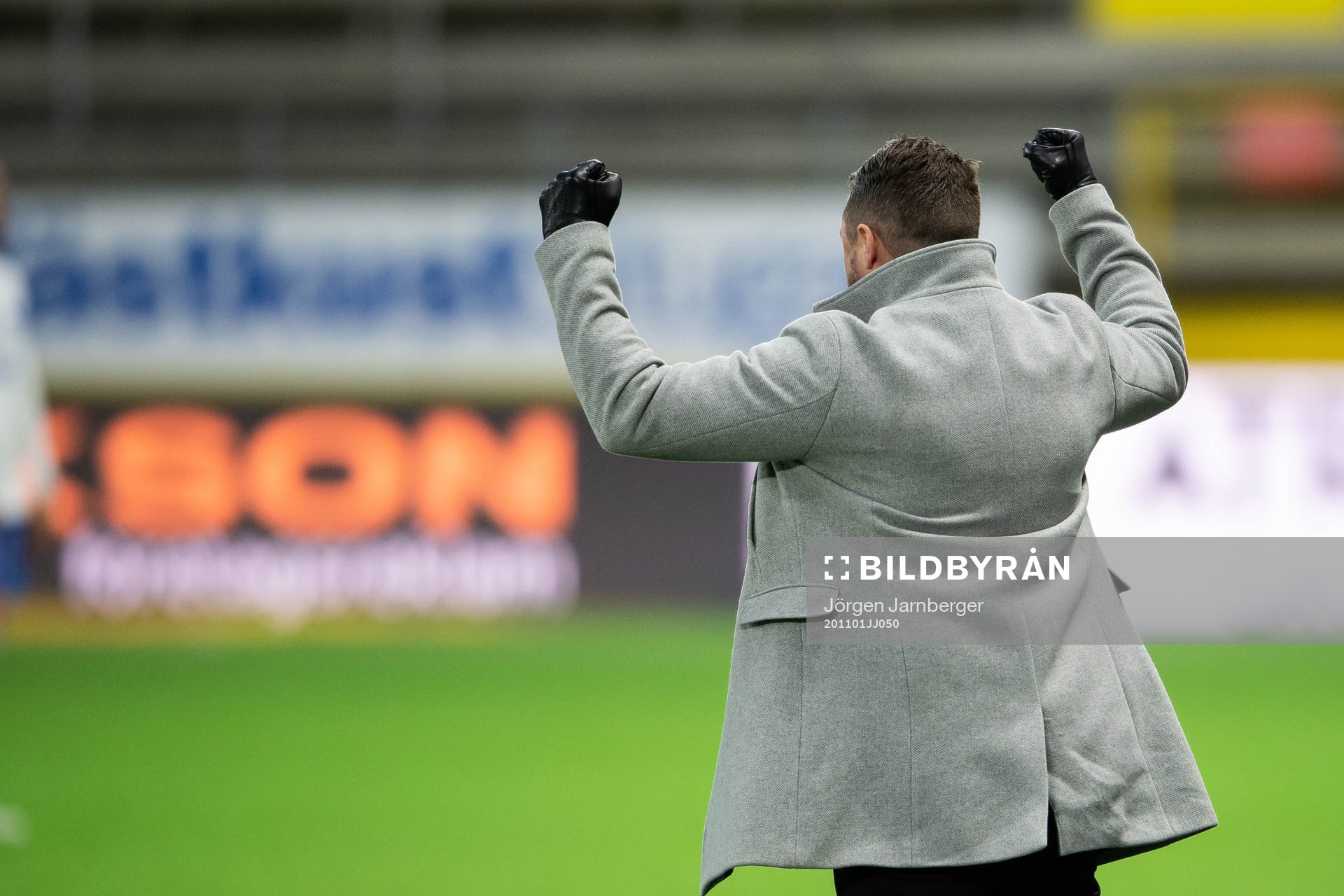 Elfsborgs manager Jimmy Thelin jublar efter fotbollsmatchen i Allsvenskan mellan Elfsborg och IFK Norrköping den 1 november 2020 i Borås.