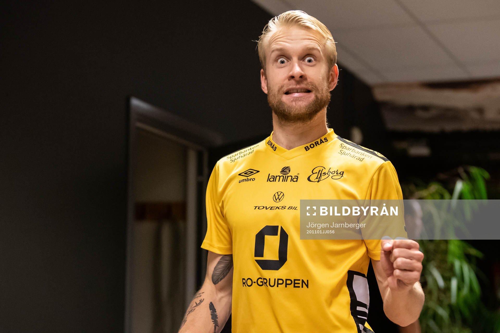 Elfsborgs Johan Larsson jubler efter fotbollsmatchen i Allsvenskan mellan Elfsborg och IFK Norrköping den 1 november 2020 i Borås.