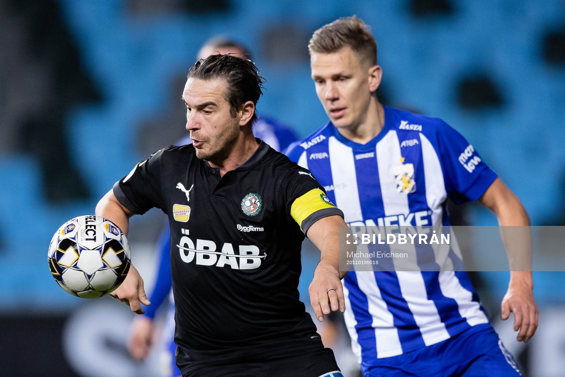 Örebros Nordin Gerzic och IFK Göteborg Pontus Wernbloom