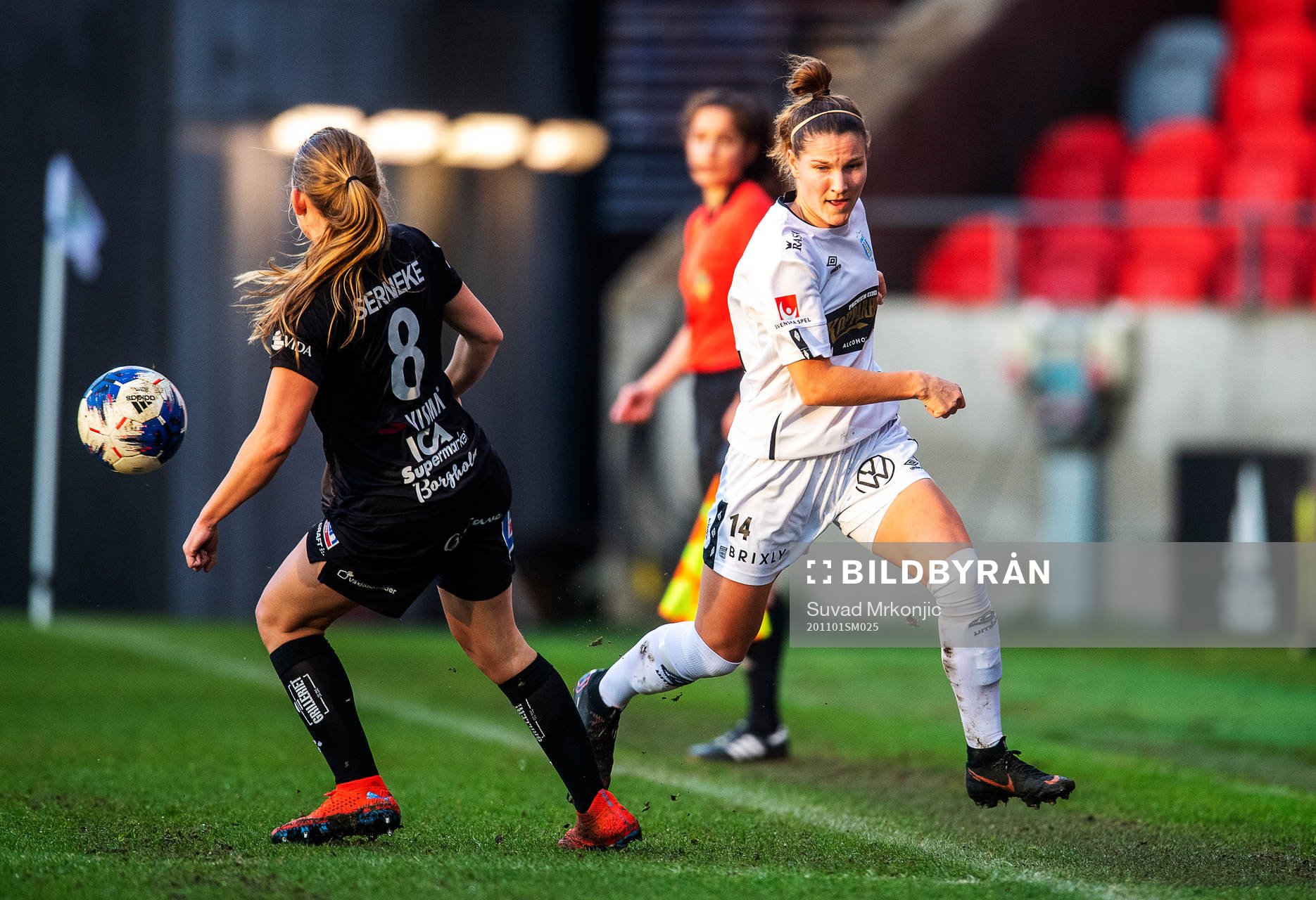 Göteborgs Natalia Kuikka och Växjös Emelie Henriksen