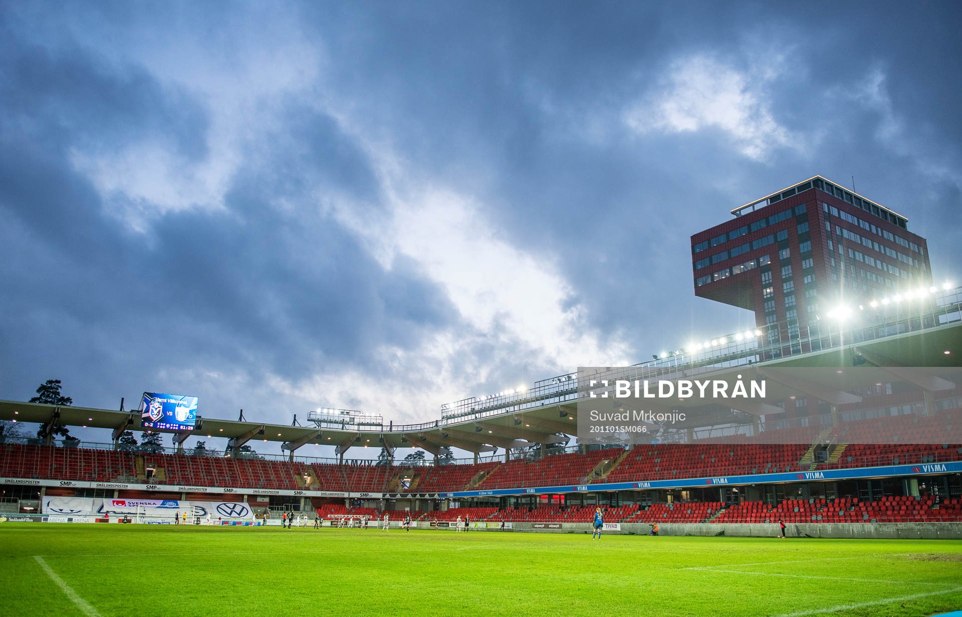 Spelet pågår på Visma Arena