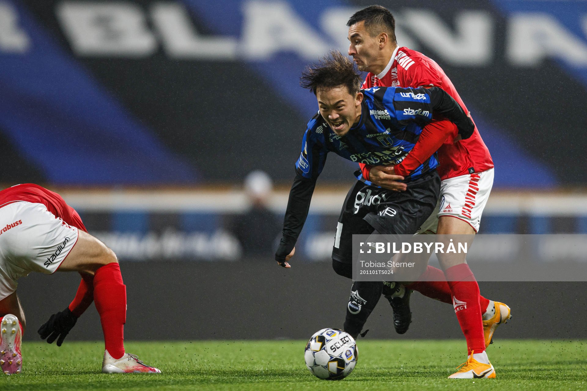Sirius Yukiya Sugita och Kalmars Emin Nouri