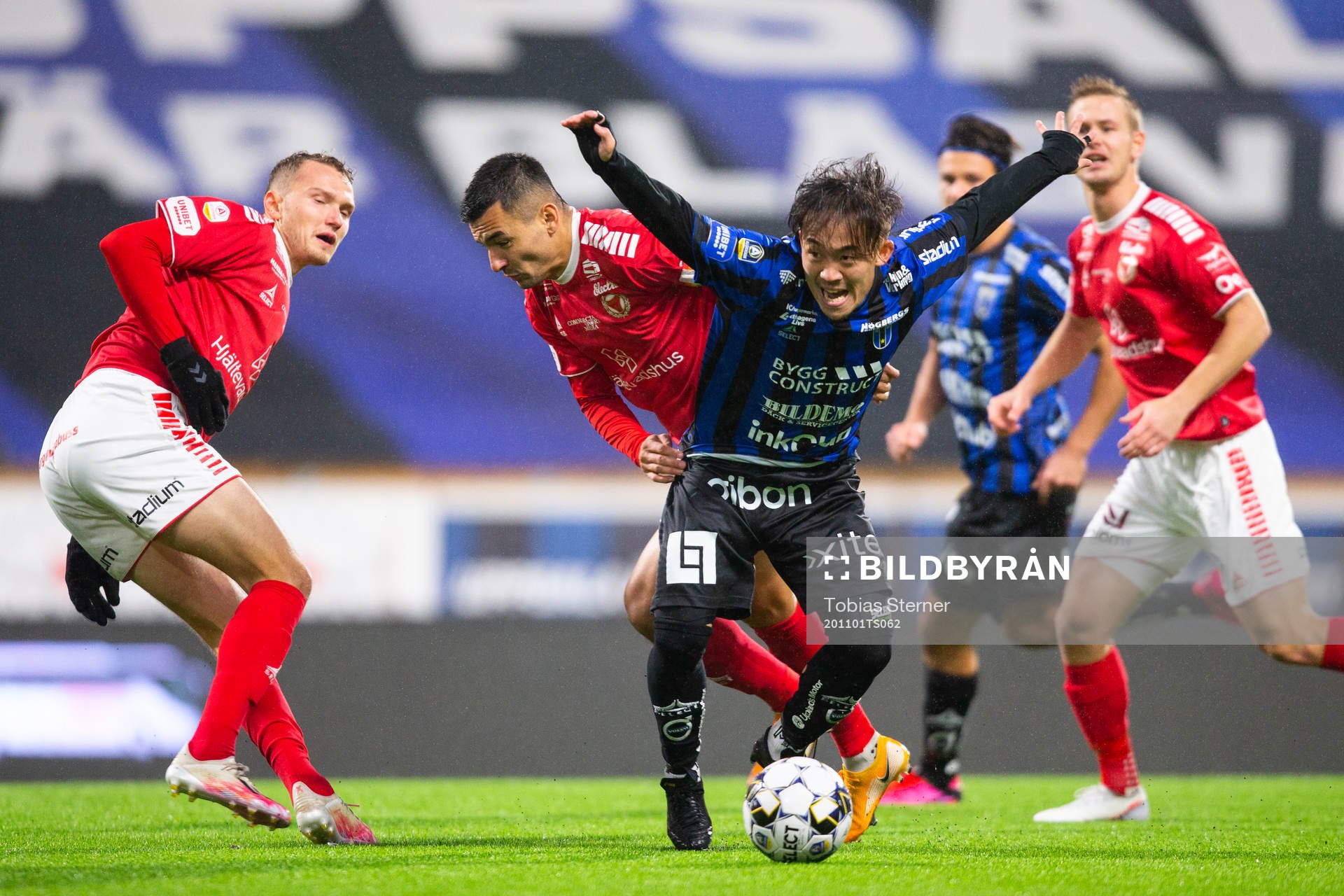 Sirius Yukiya Sugita och Kalmars Emin Nouri