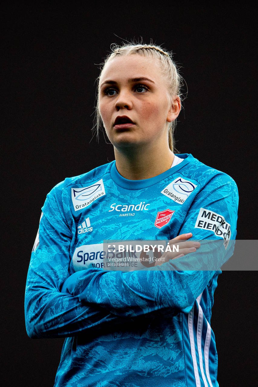 Goalkeeper Hanne Larsen of Medkila ahead of the 1. division football match between Hønefoss and Medkila on November 1, 2020 in Hønefoss.