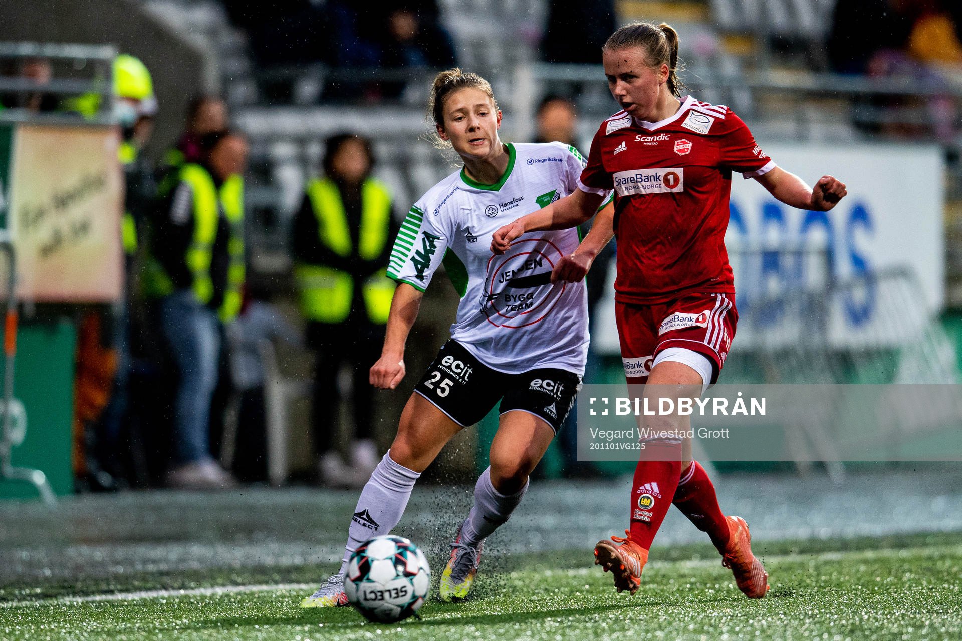 Inger Vadder Sandland of Hønefoss and Helene Alsos Höglin