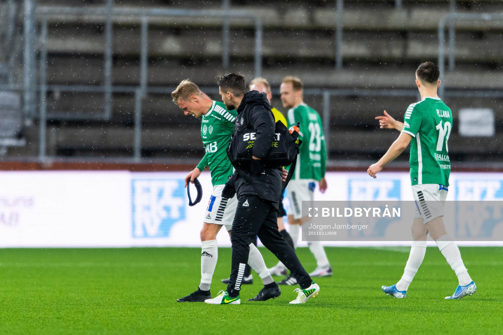 Brages Pontus Hindrikes lämnar plan