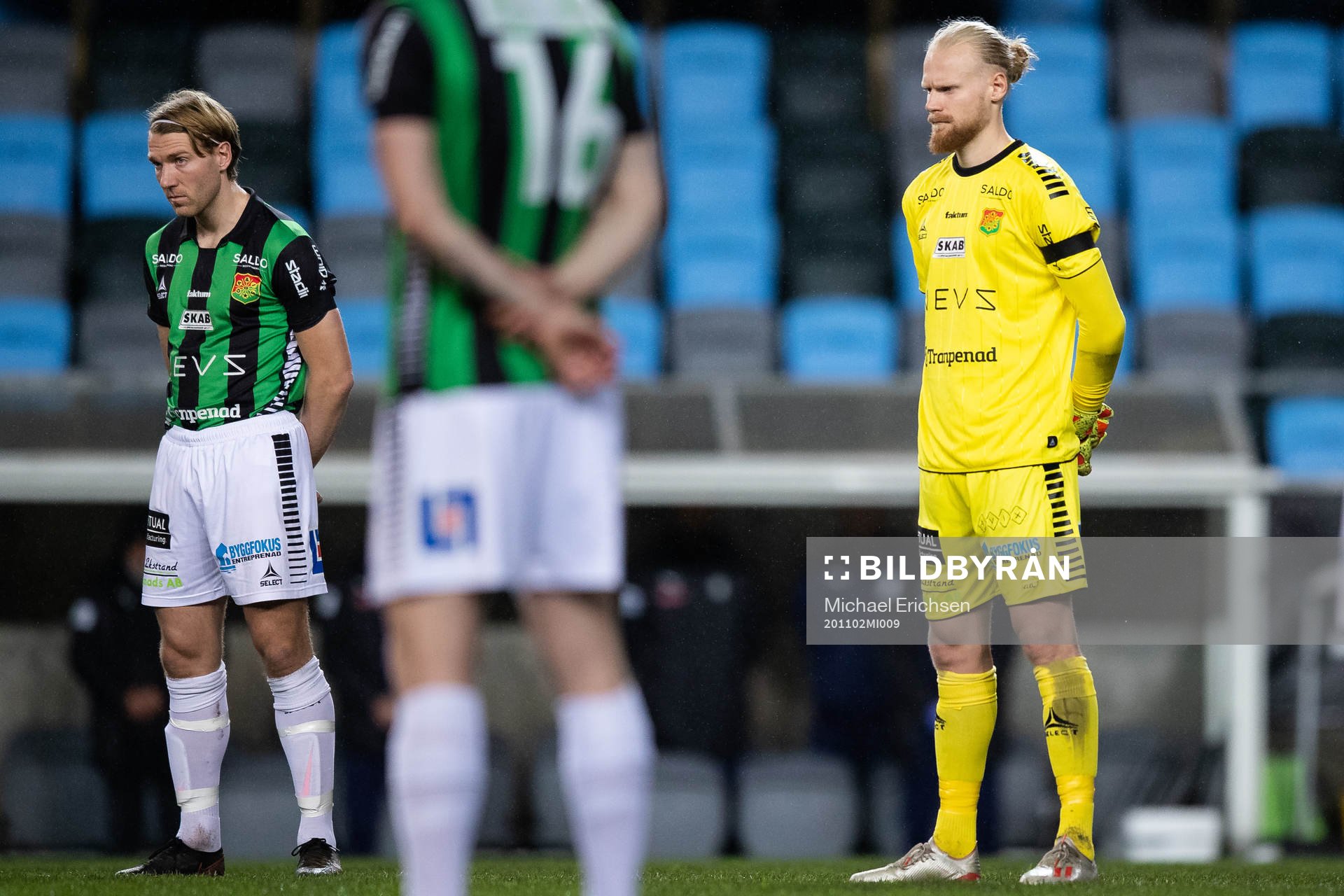 GAIS August Wängberg och målvakt Mathias Karlsson