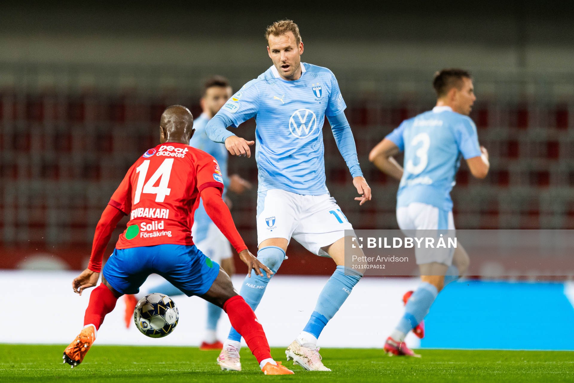 Helsingborgs Mohammed Abubakari och Malmö FF Ola Toivonen