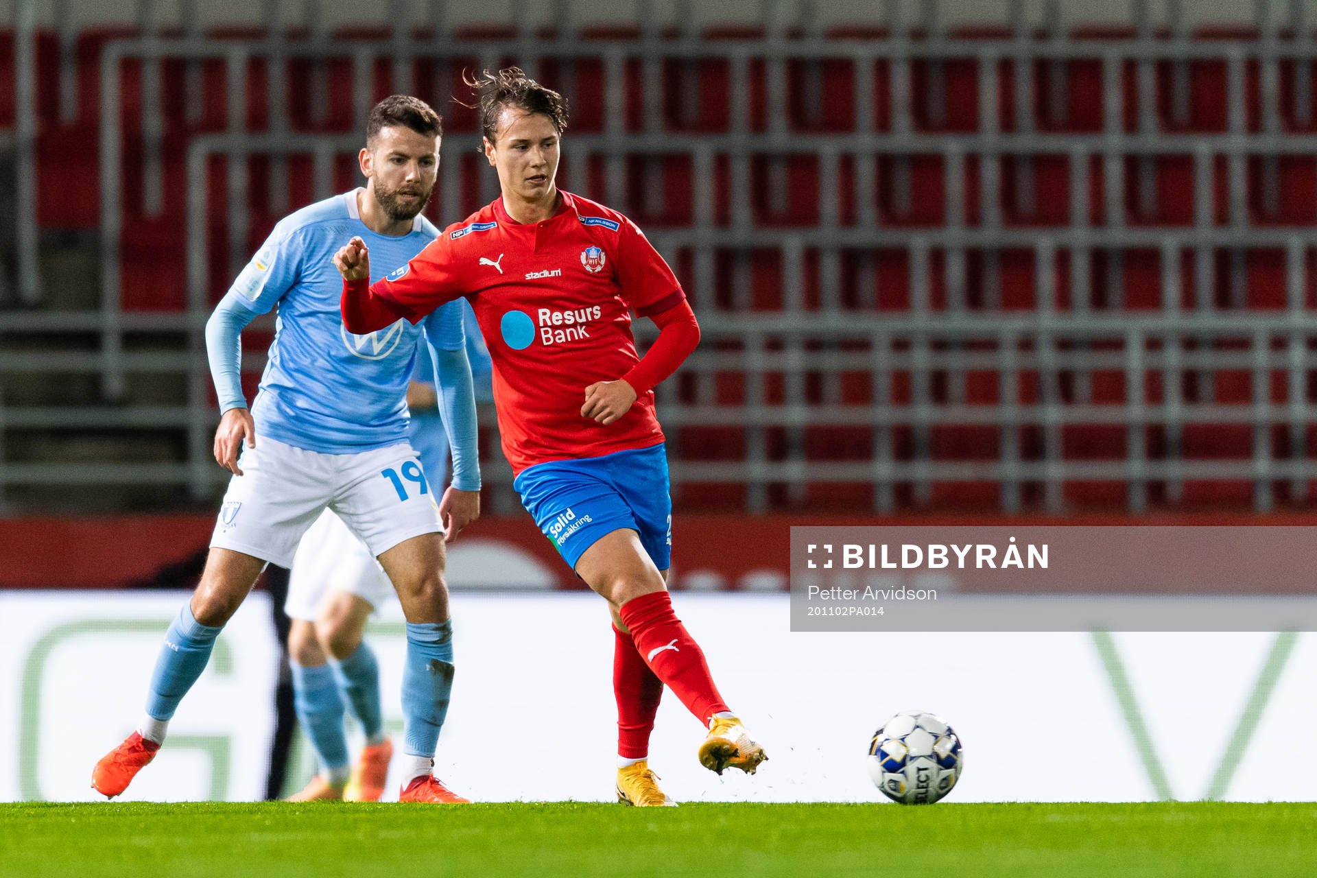 Helsingborgs Alex Timossi och Malmö FF Erdal Rakipunder