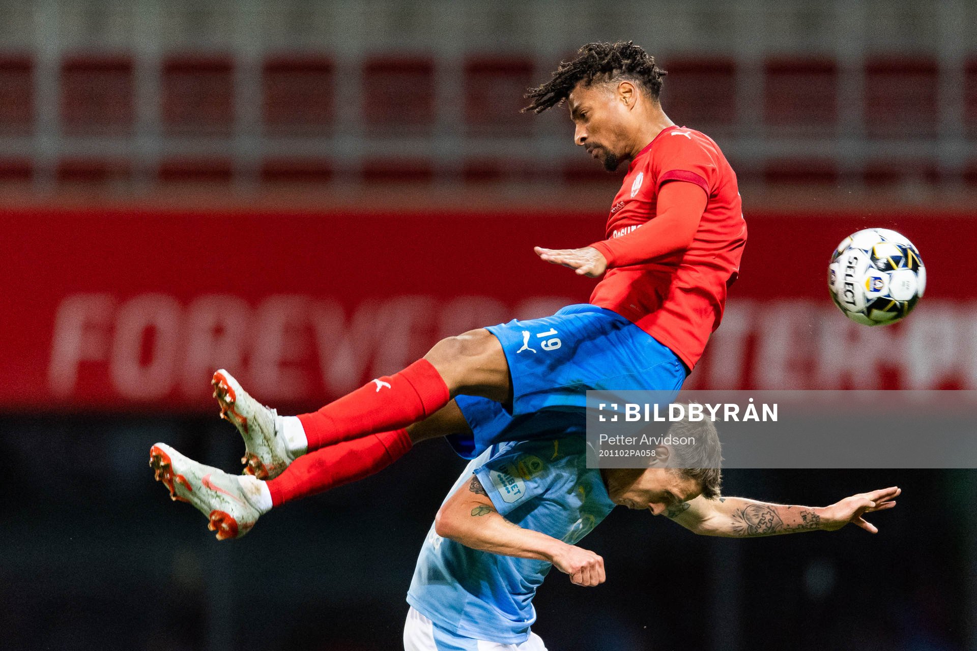 Helsingborgs Joseph Ceesay och Malmö FFs Sören Rieks