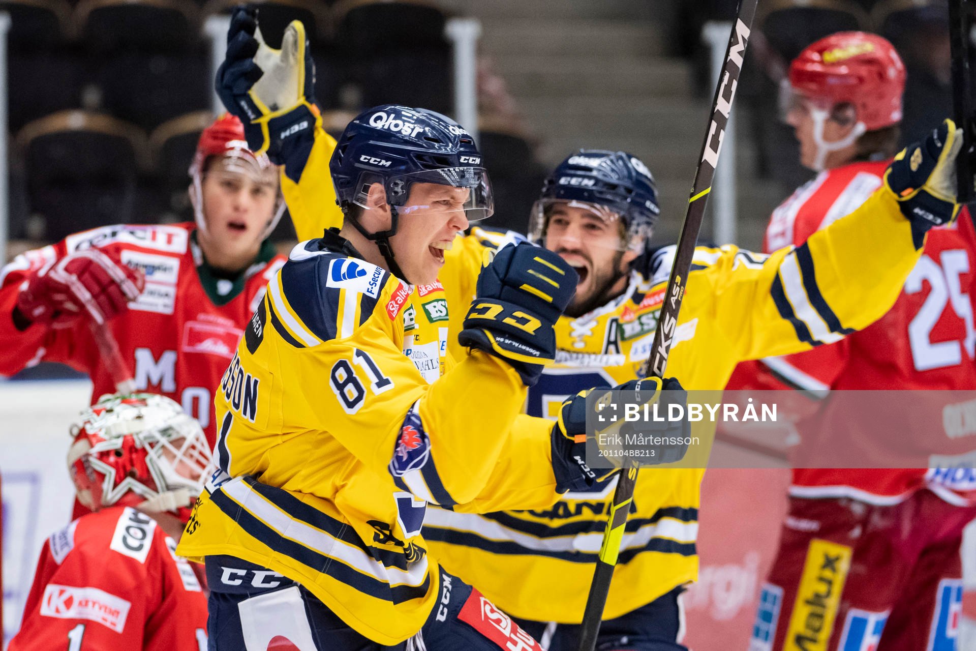 Södertäljes Emil Aronsson och Jacob Dahlström jublar