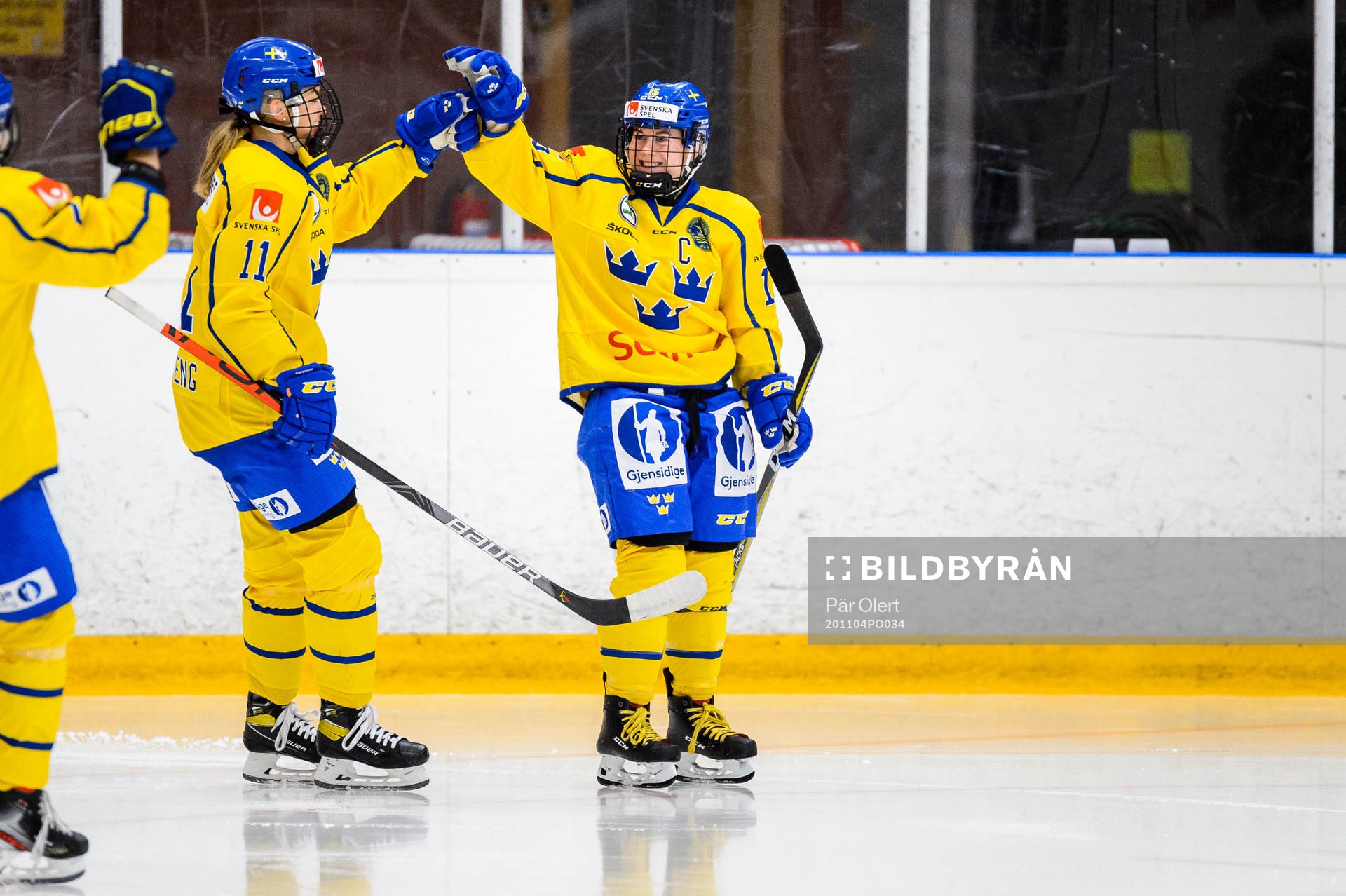 Lisa Johansson of Sweden celebrate with teammates