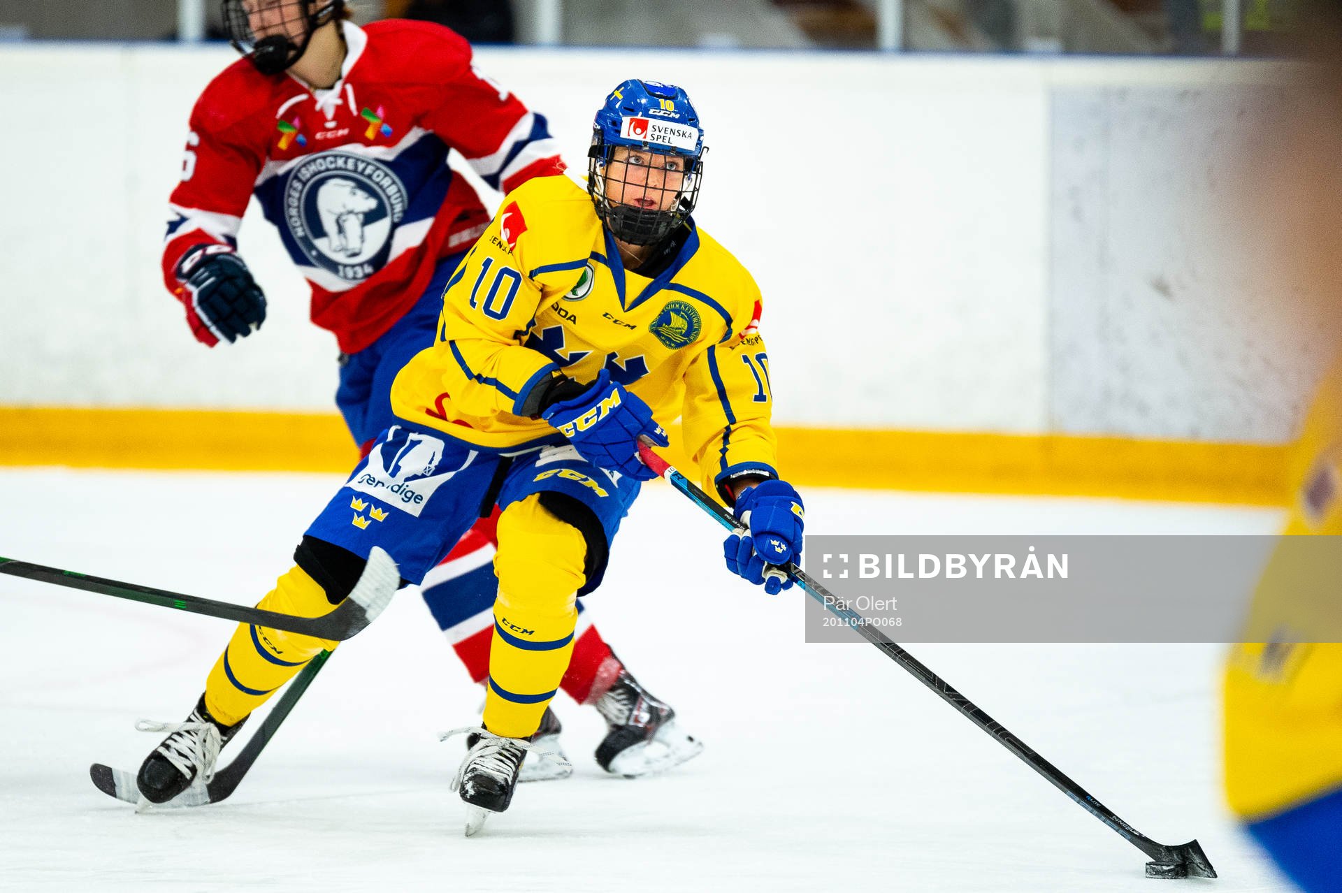Mina Waxin of Sweden
