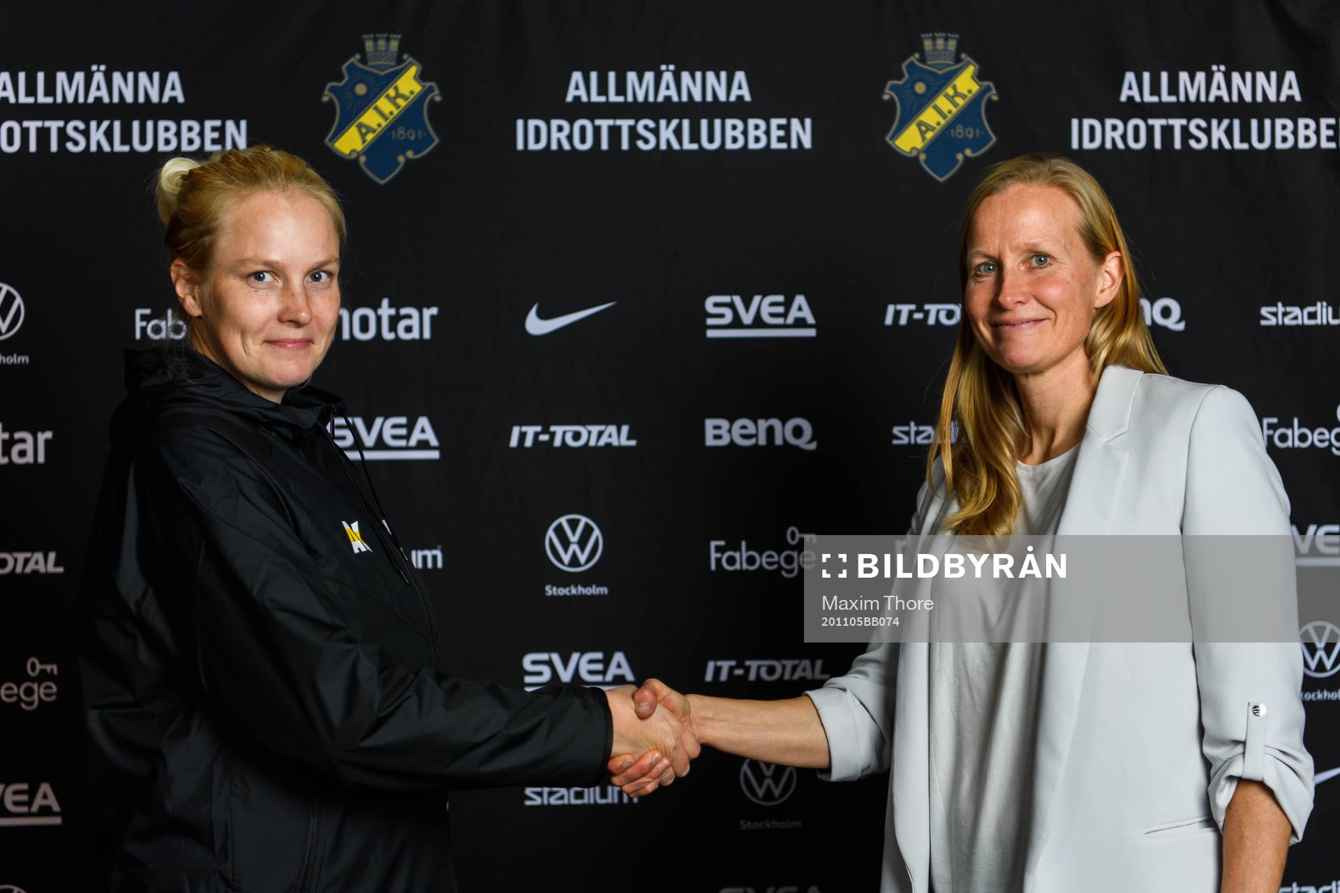 s damlag, och sportchef Anne Mäkinen
