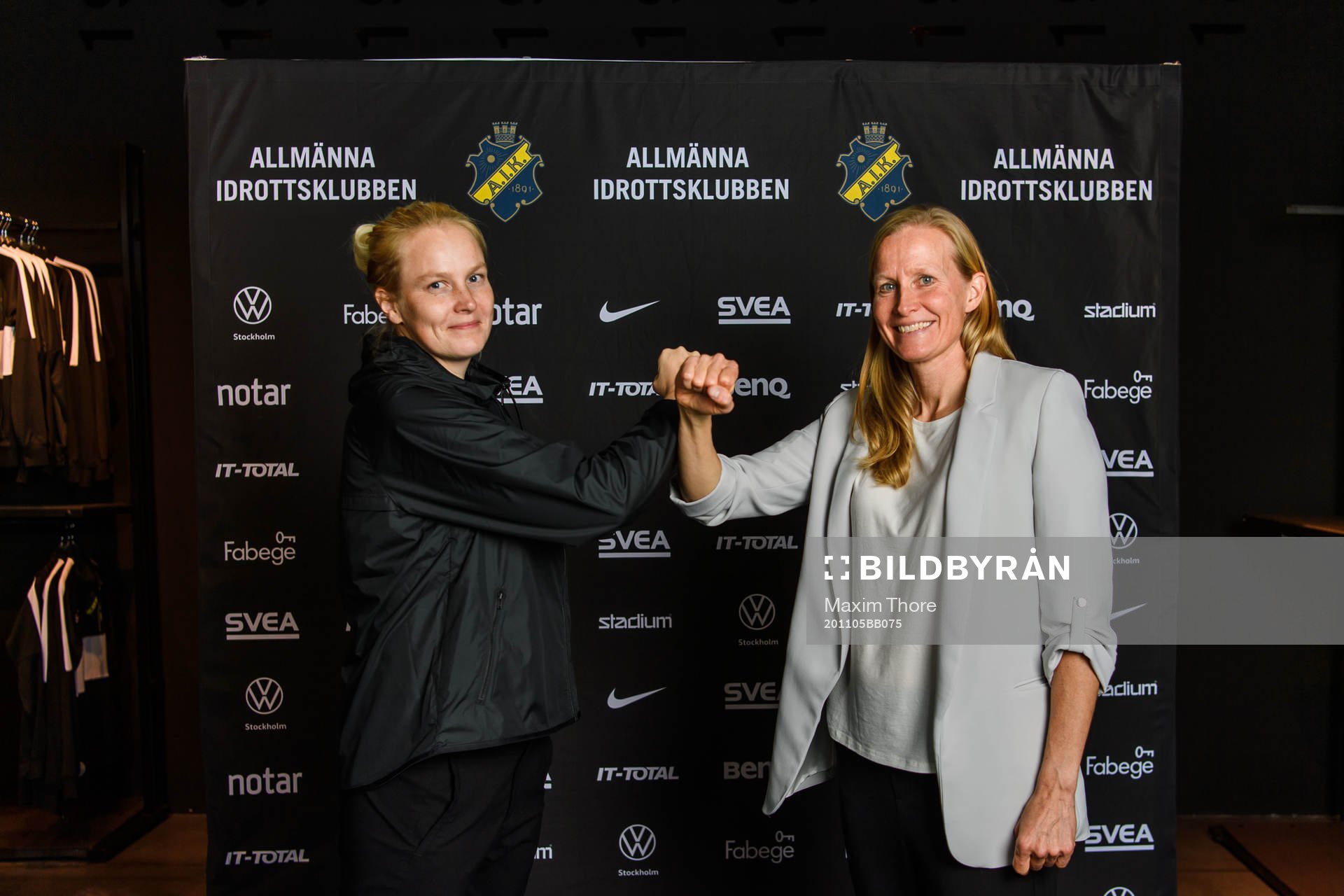 s damlag, och sportchef Anne Mäkinen