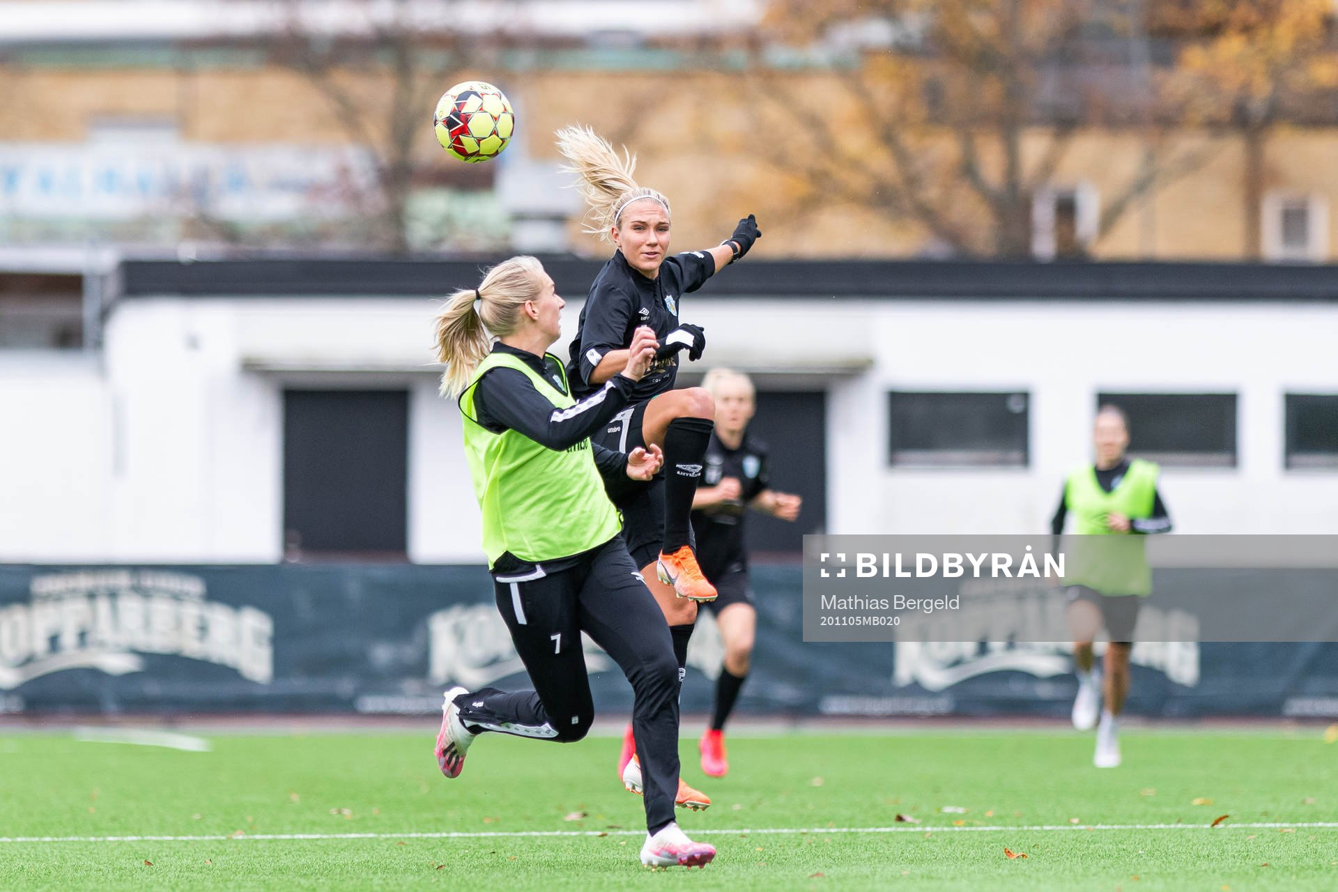 Stina Blackstenius och Emma Koivisto