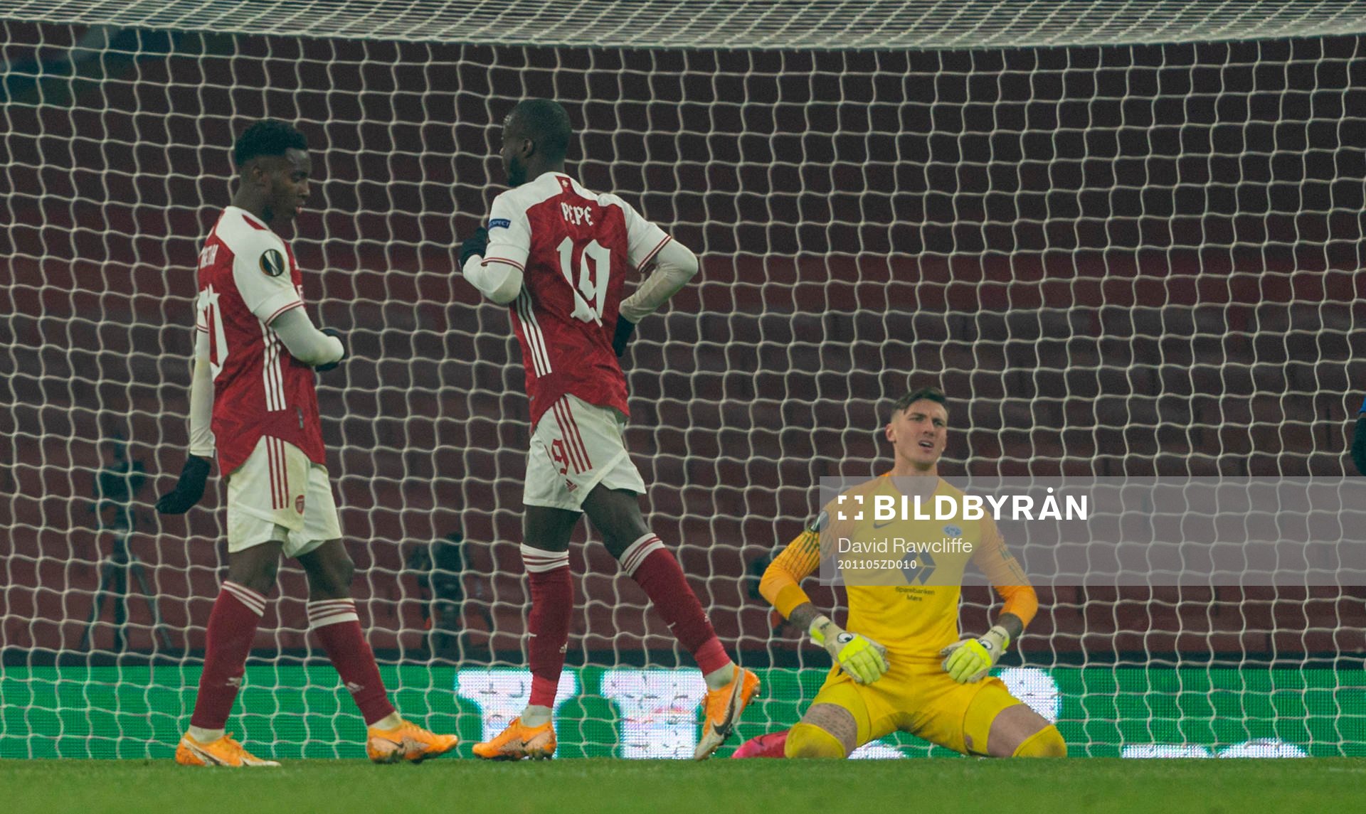 LONDON, ENGLAND - Thursday, November 5, 2020: Molde's