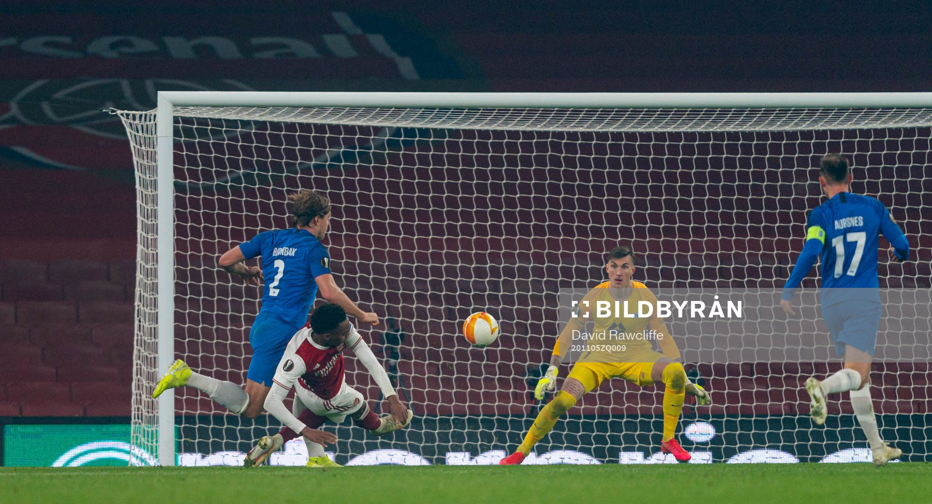 LONDON, ENGLAND - Thursday, November 5, 2020: Arsenal's Joe