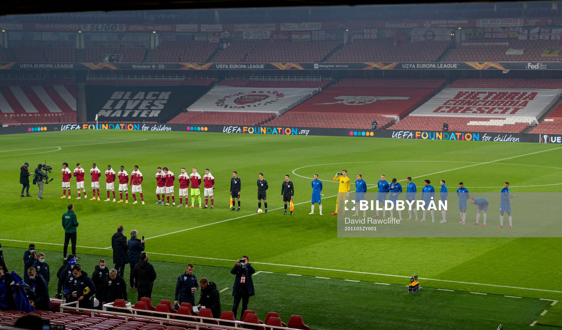 LONDON, ENGLAND - Thursday, November 5, 2020: Arsenal and