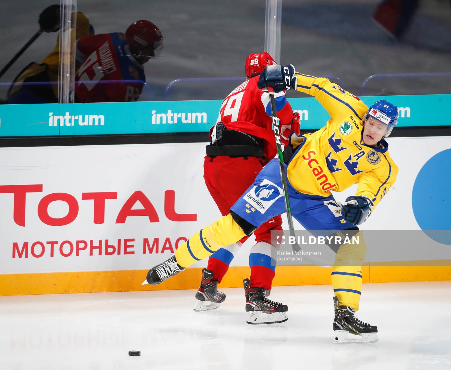 Egor Chinakhov #59, RUS and Emil Sylvegård #51, SWE