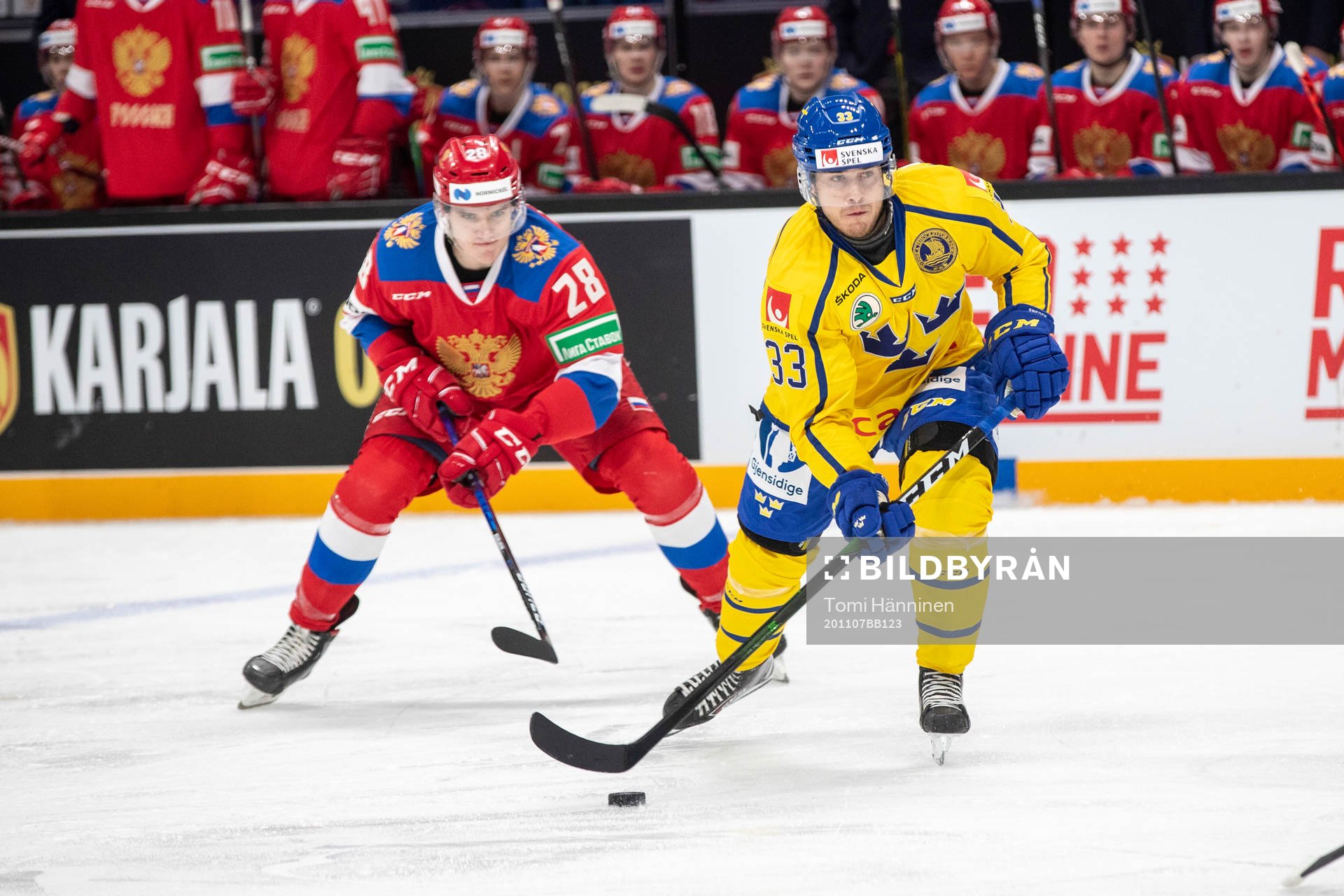 Maksim Groshev #28, RUS, Michael Lindqvist #33, SWE