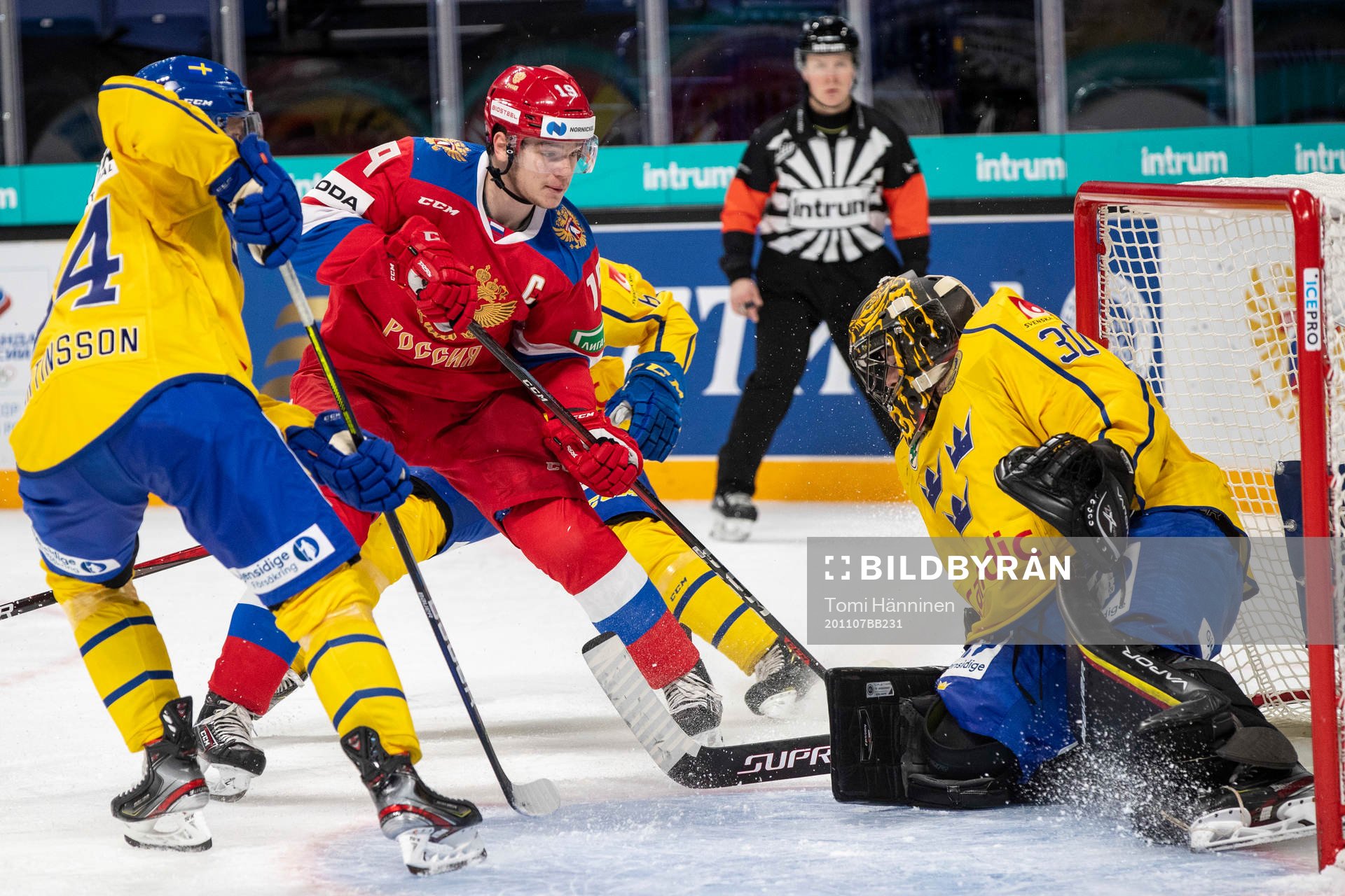 Vasili Podkolzin #19, RUS, Samuel Ersson #30, SWE