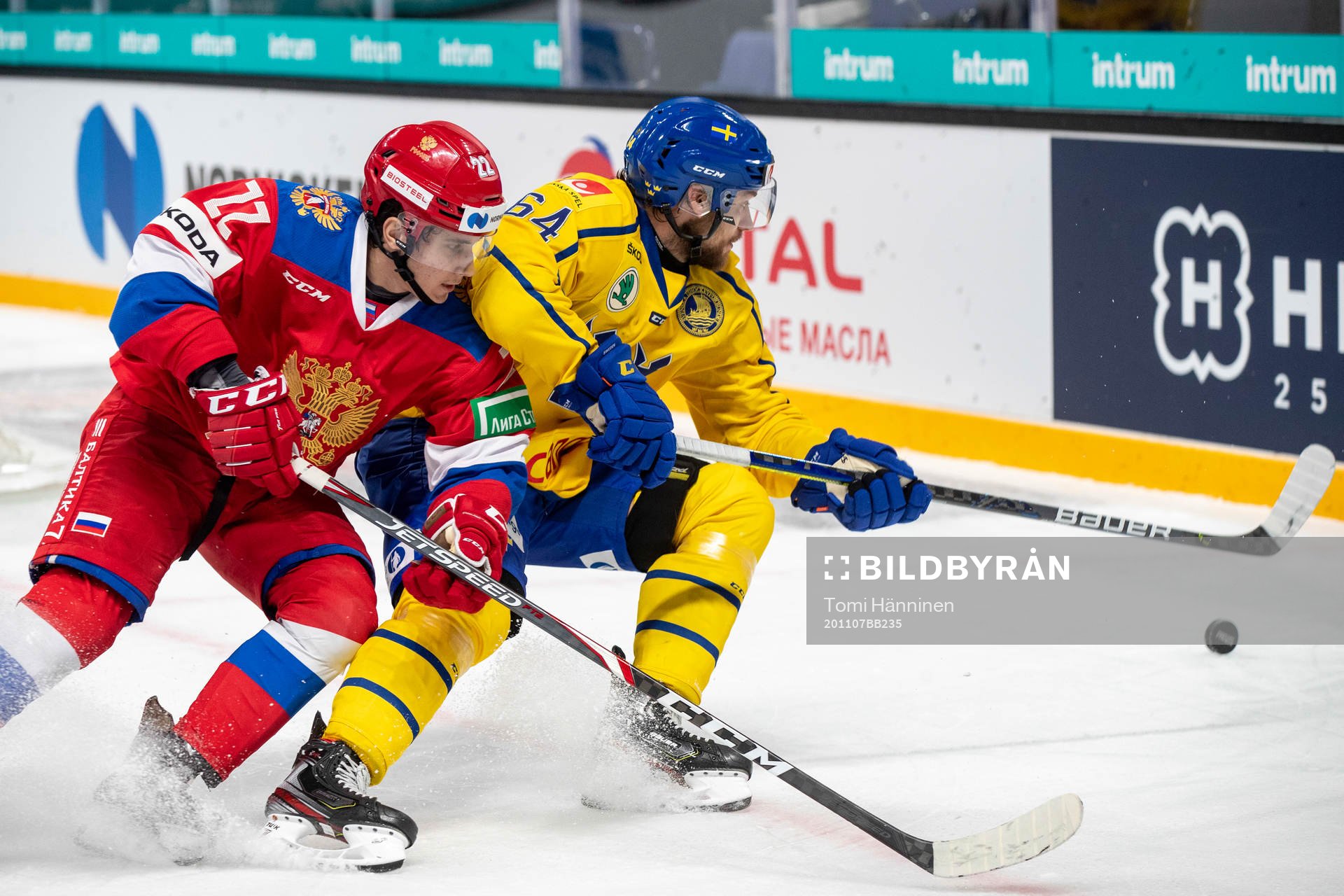Marat Khusnutdinov #22, RUS, Eric Martinsson #64, SWE
