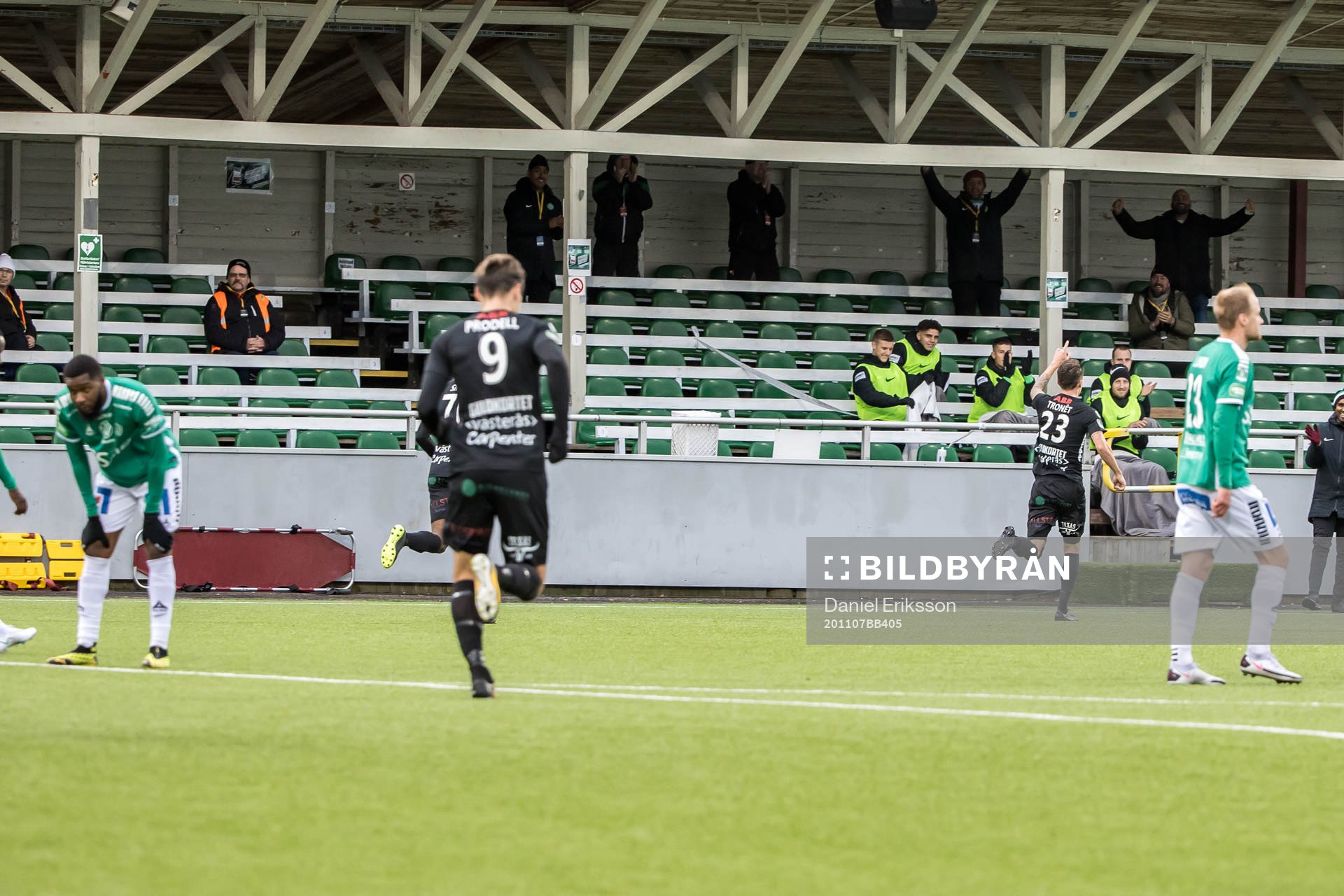 Västerås Filip Tronet jubel efter 0-2 under fotbollsmatchen i Superettan  mellan Brage och Västerås SK den 7 november 2020 i Borlänge.