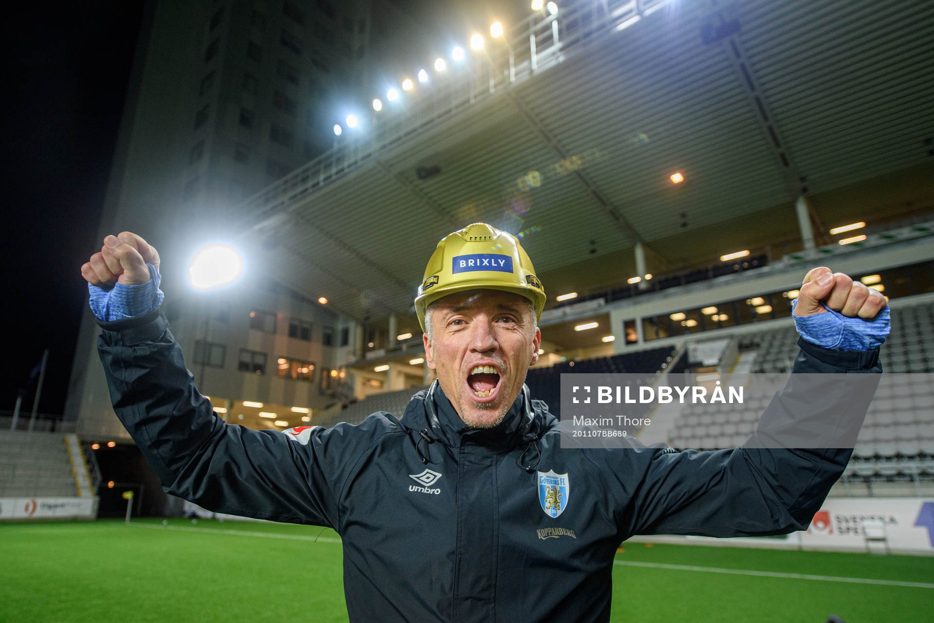 Göteborgs tränare Mats Gren jublar över SM-guldet