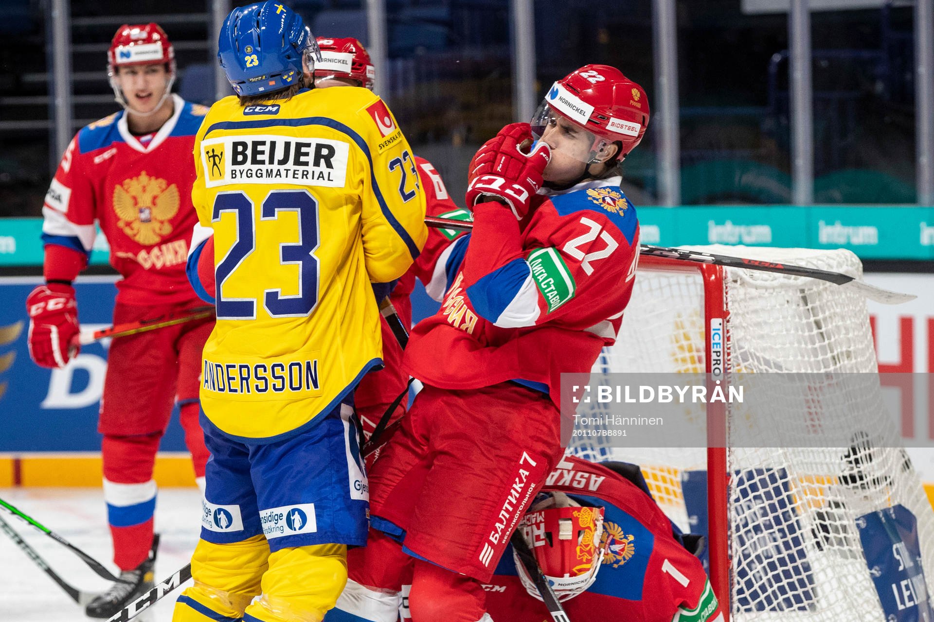 Lias Andersson #23, SWE, Marat Khusnutdinov #22, RUS
