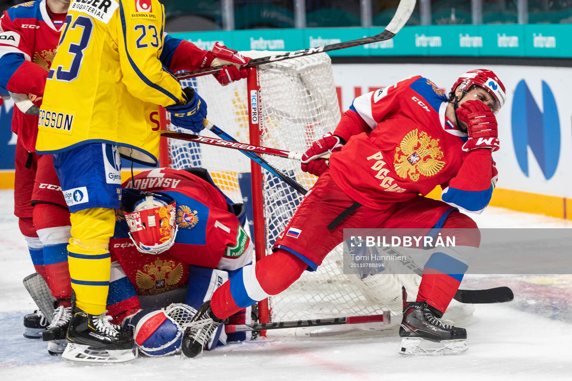 Lias Andersson #23, SWE, Marat Khusnutdinov #22, RUS,