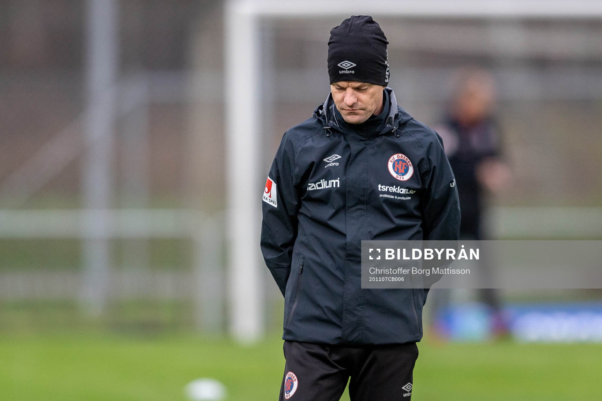 Örebros tränare Stefan Ärnsved deppar