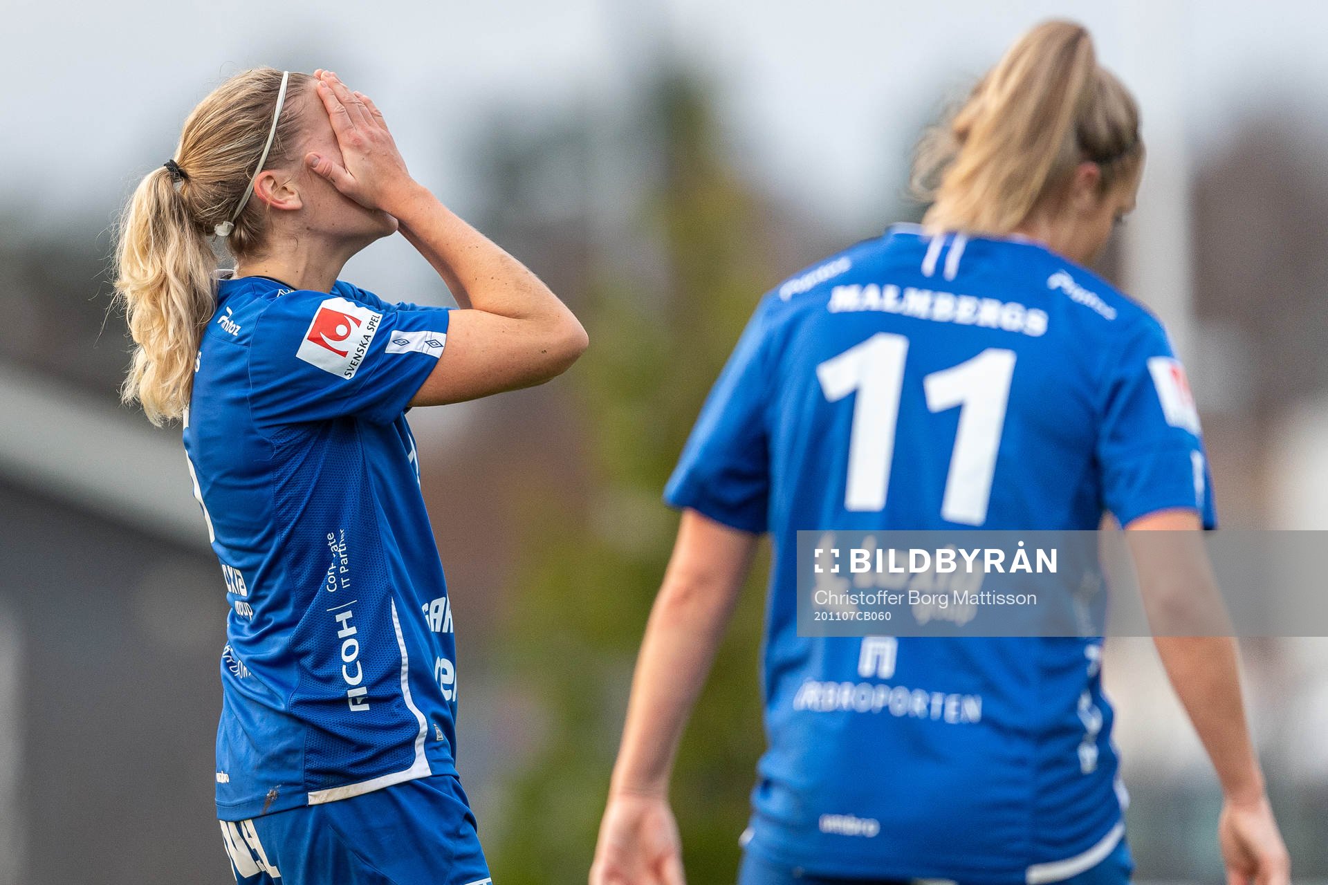 Örebros Frida Skogman och Karin Lundin deppar