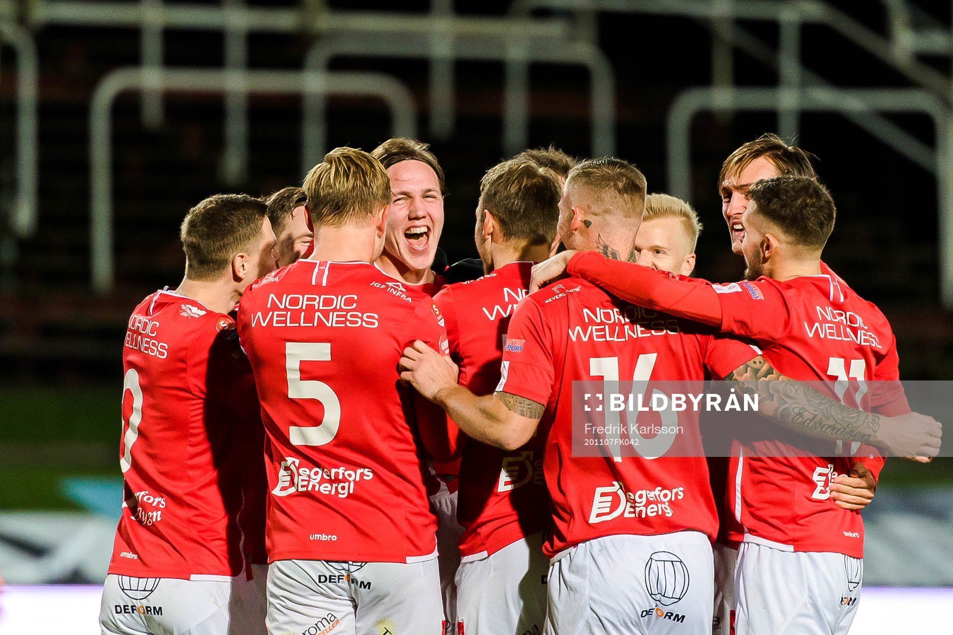 Degerfors Adam Carlén jublar