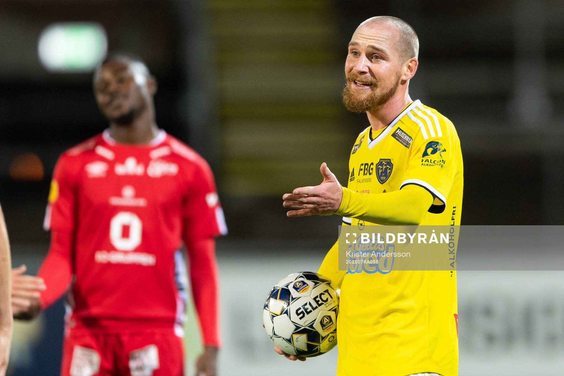 Falkenbergs Christoffer Carlsson under fotbollsmatchen i Allsvenskan mellan Falkenberg och Elfsborg den 7 november 2020 i Falkenberg.