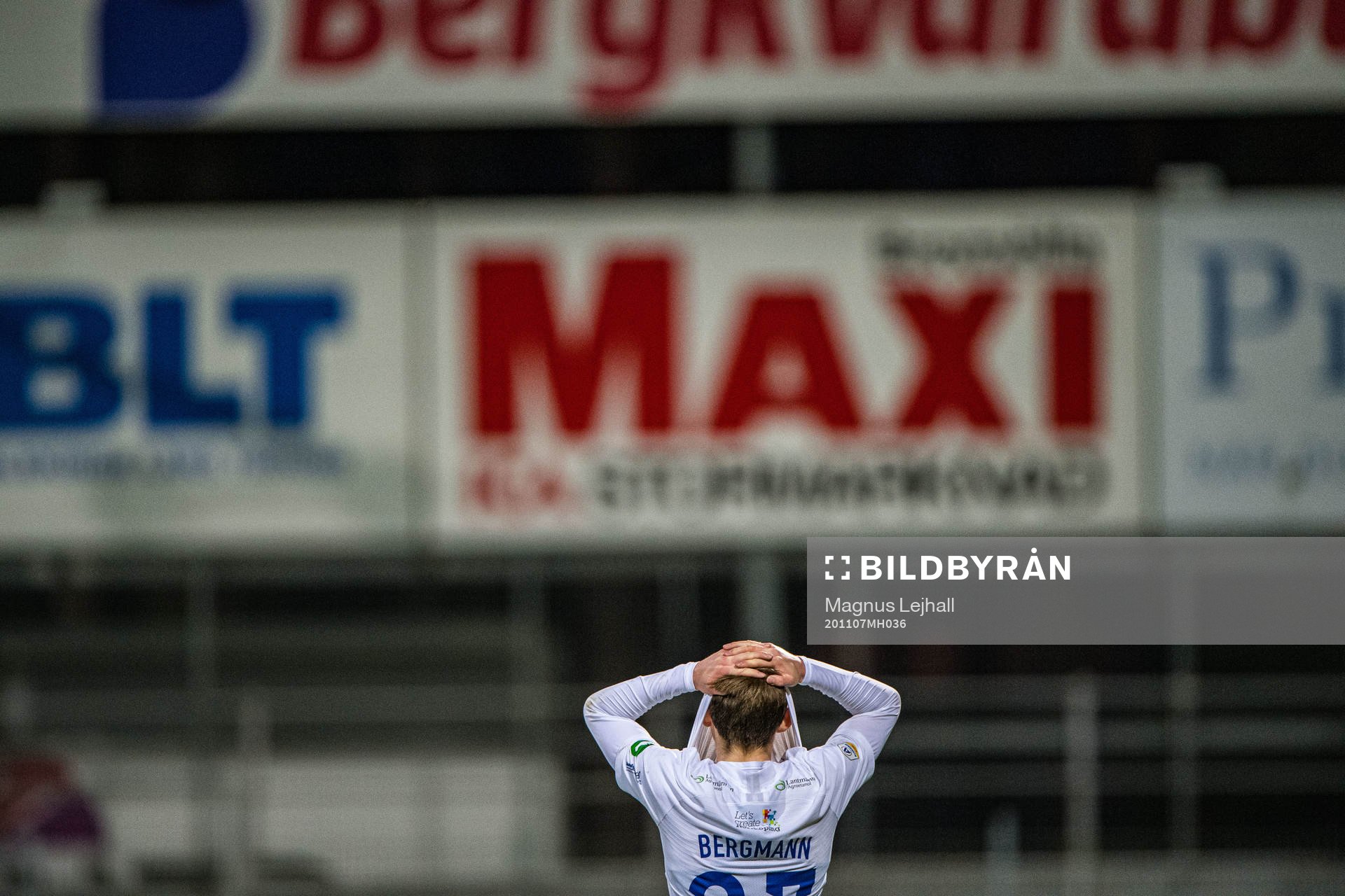 IFK Norrköpings Ísak Bergmann Jóhannesson  deppar