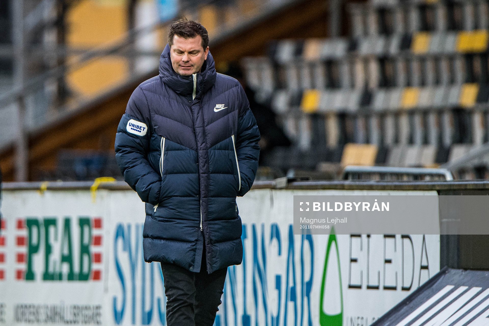 IFK Norrköpings tränare Jens Gustafsson deppar