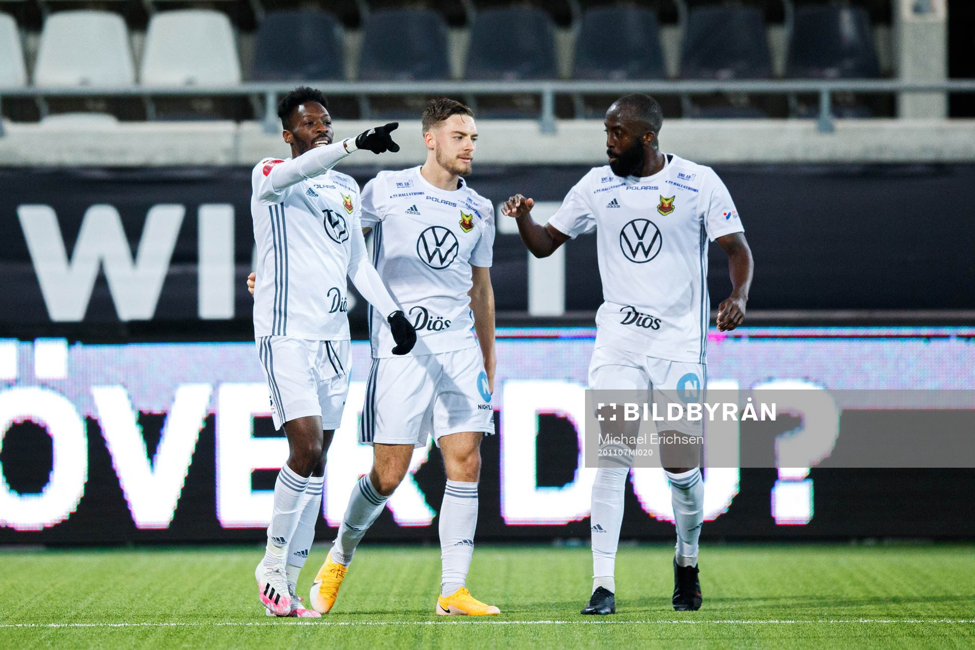 Östersunds Blair Turgott jublar efter 1-1 under fotbollsmatchen i Allsvenskan mellan Häcken och Östersund den 7 november 2020 i Göteborg.