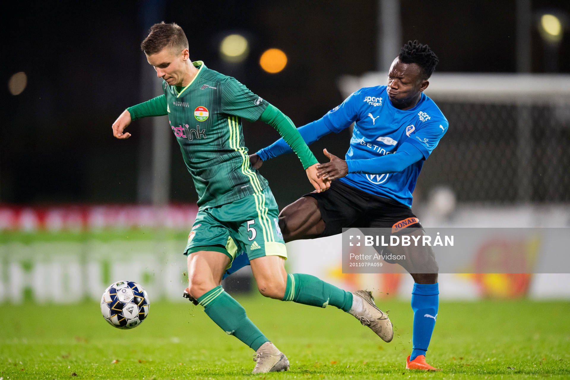 Dalkurds Samuel Leach Holm och Halmstads Thomas Boakye