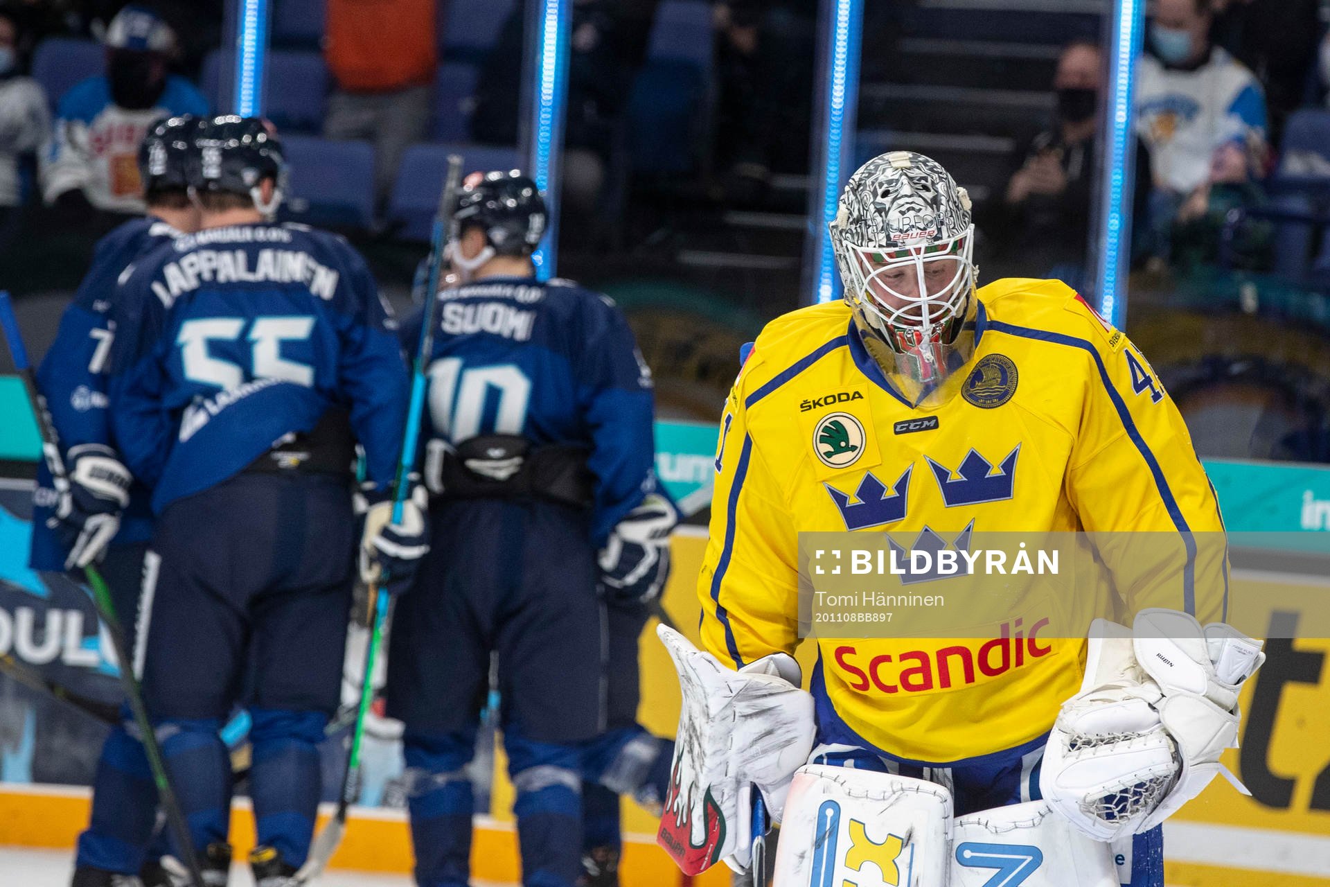 Jere Sallinen #76, FIN, Aleksi Saarela #82, FIN score 1-2,