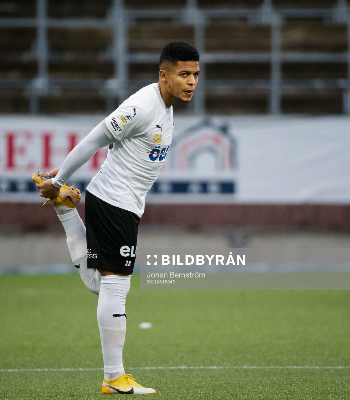 Örebros Romain Gall