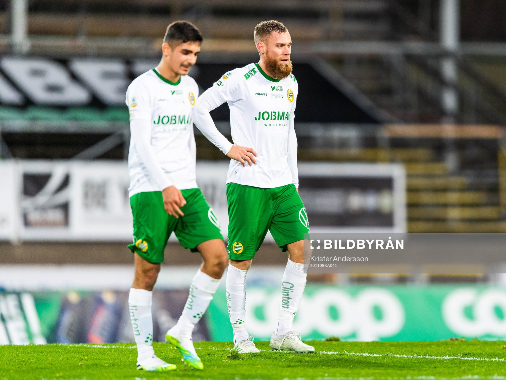 Hammarbys Aimar Sher och David Fällman deppar