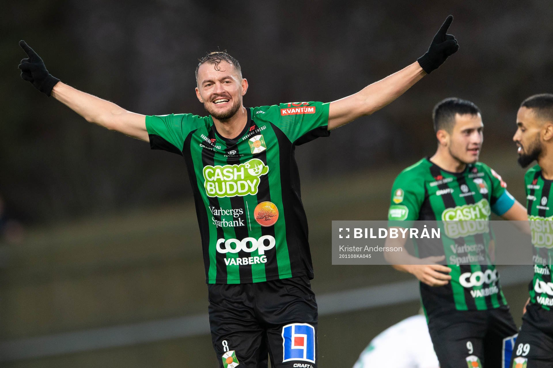 Varbergs Albert Ejupi jublar